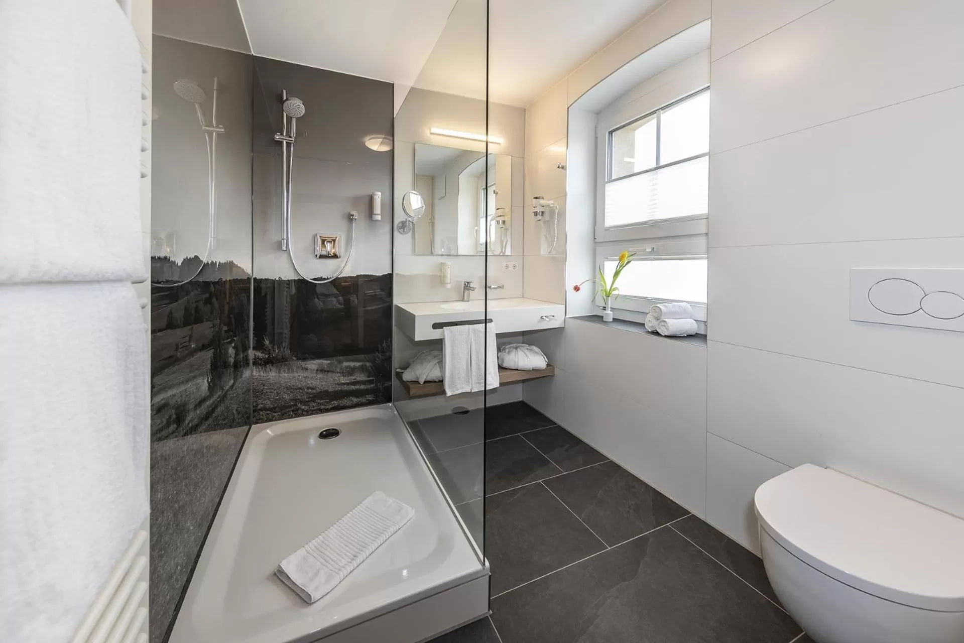 Shower in Gasthof - Hotel zum Ochsen GmbH