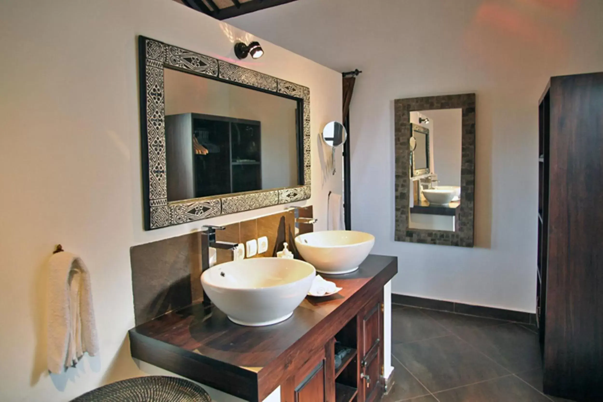 Bathroom in Puri Mangga Sea View Resort and Spa
