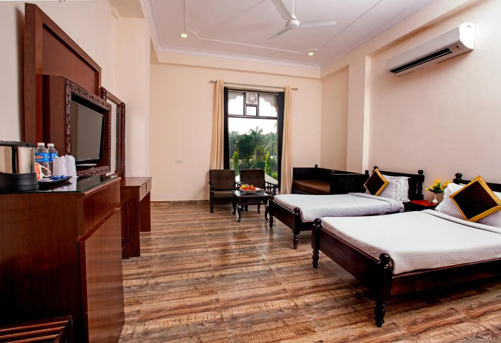 Photo of the whole room in Ranthambhore National Resort