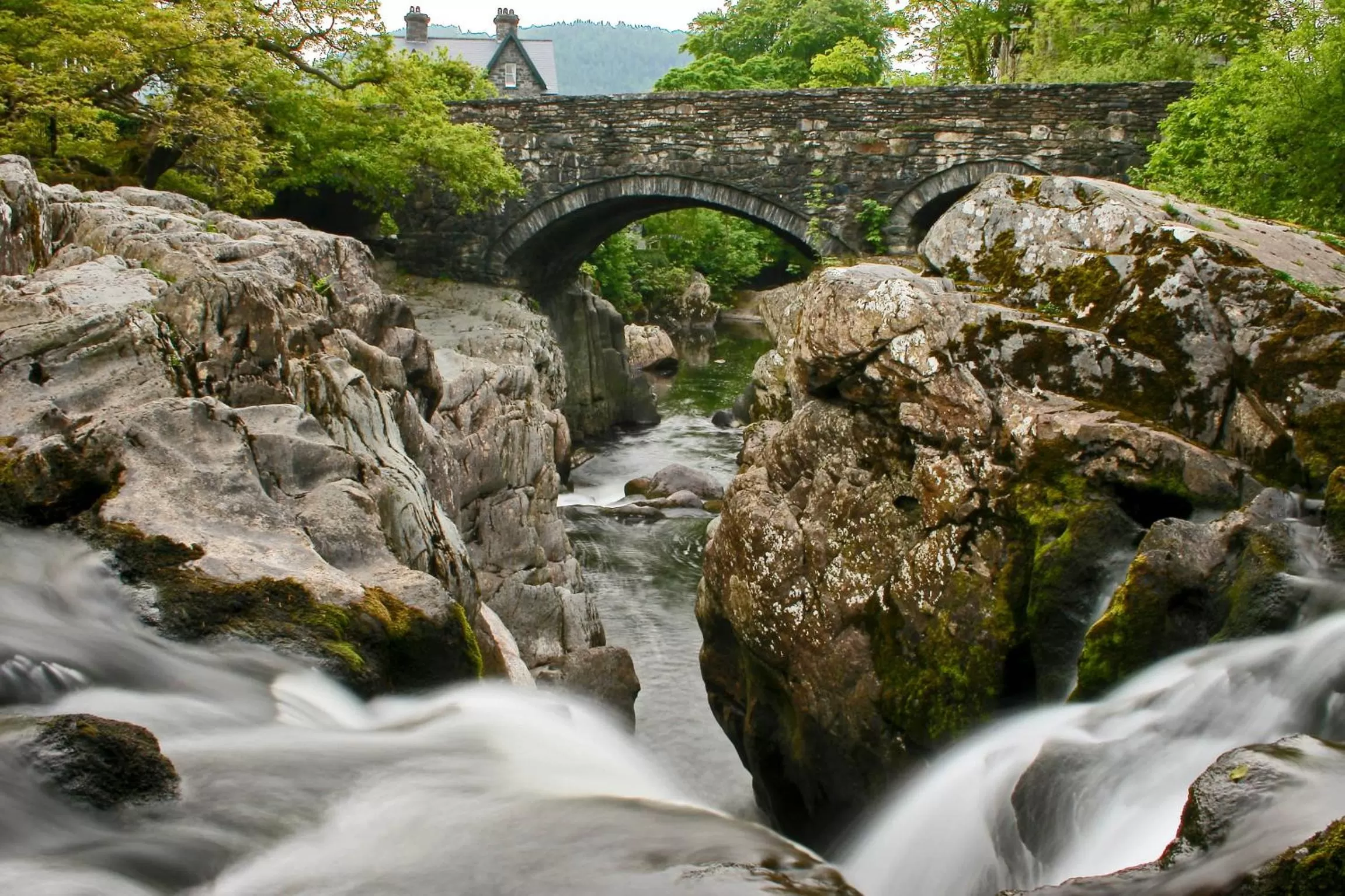 Nearby landmark in Royal Oak Hotel