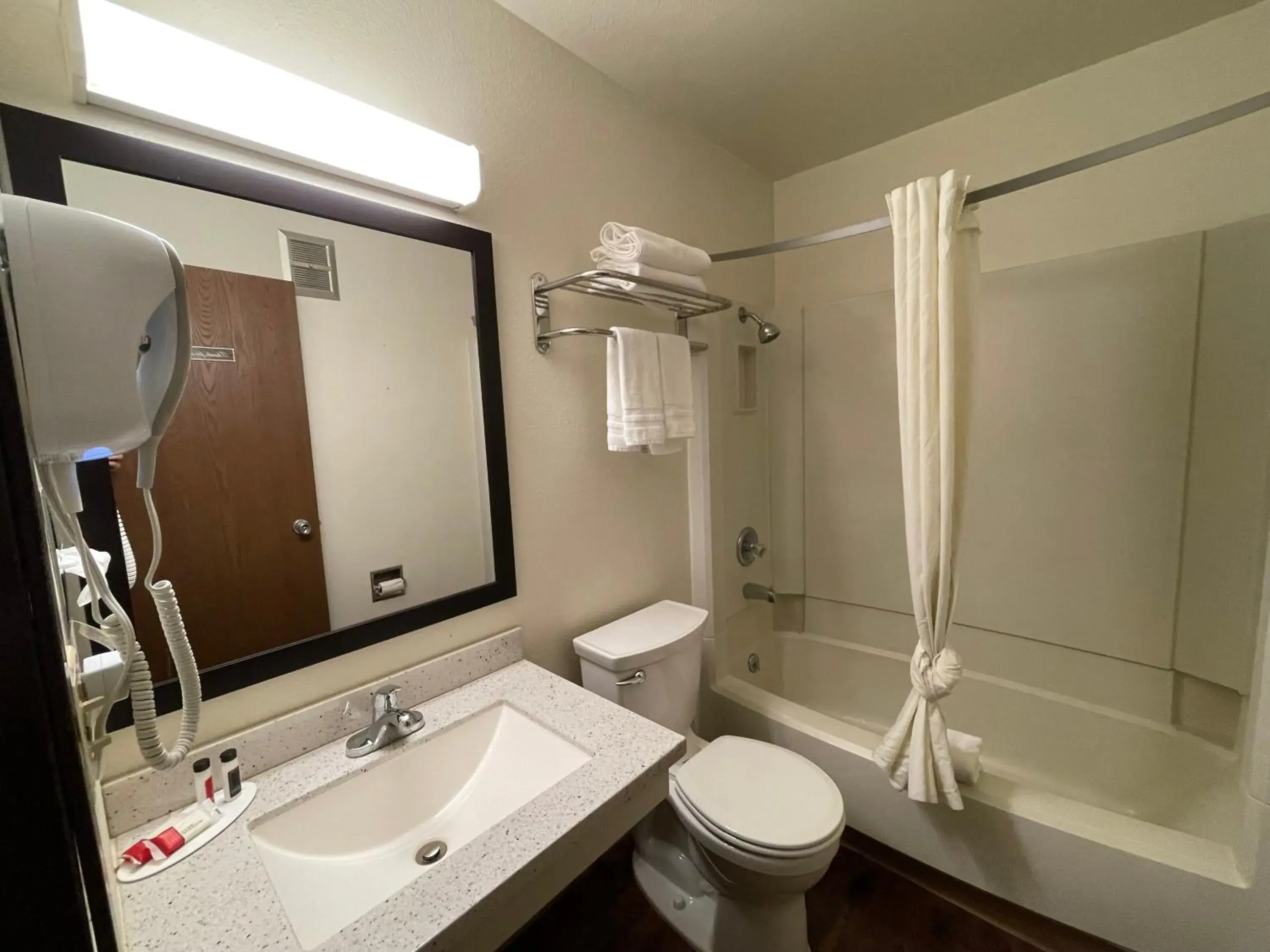 Bathroom in Studio 1 Hotel & Extended Stay - Missoula