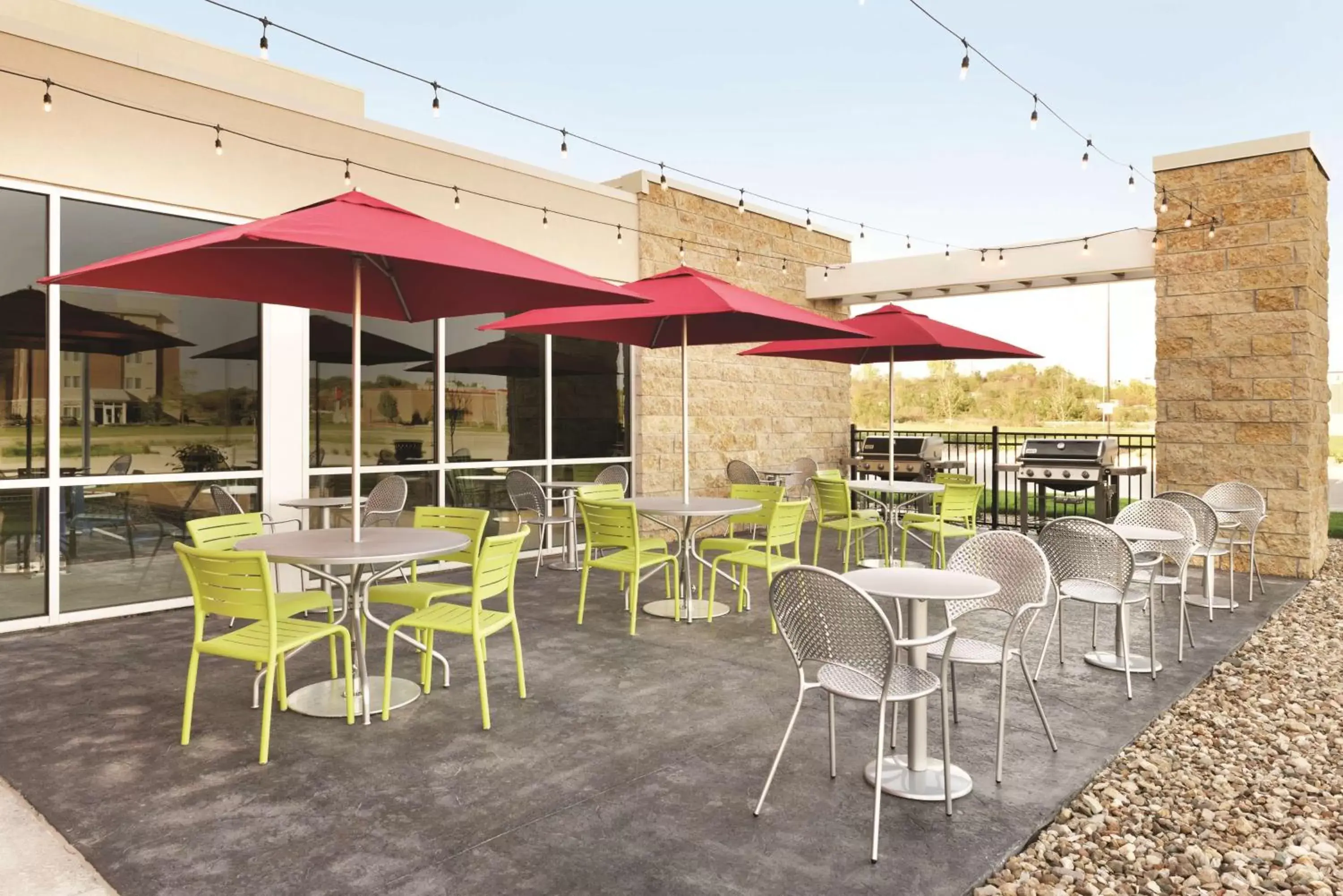 Patio in Home2 Suites By Hilton Iowa City Coralville