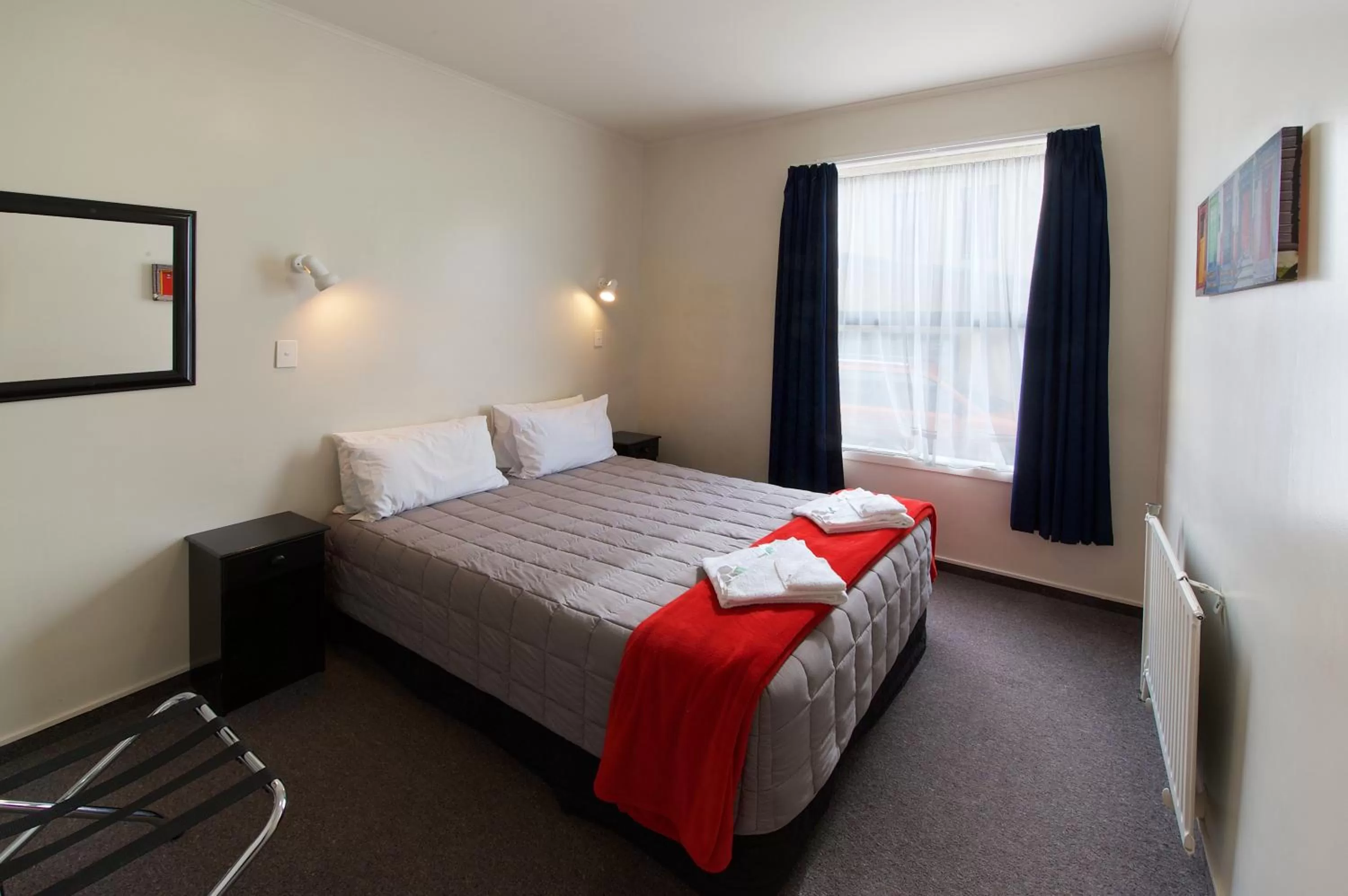 Photo of the whole room, Bed in Ambassador Thermal Motel