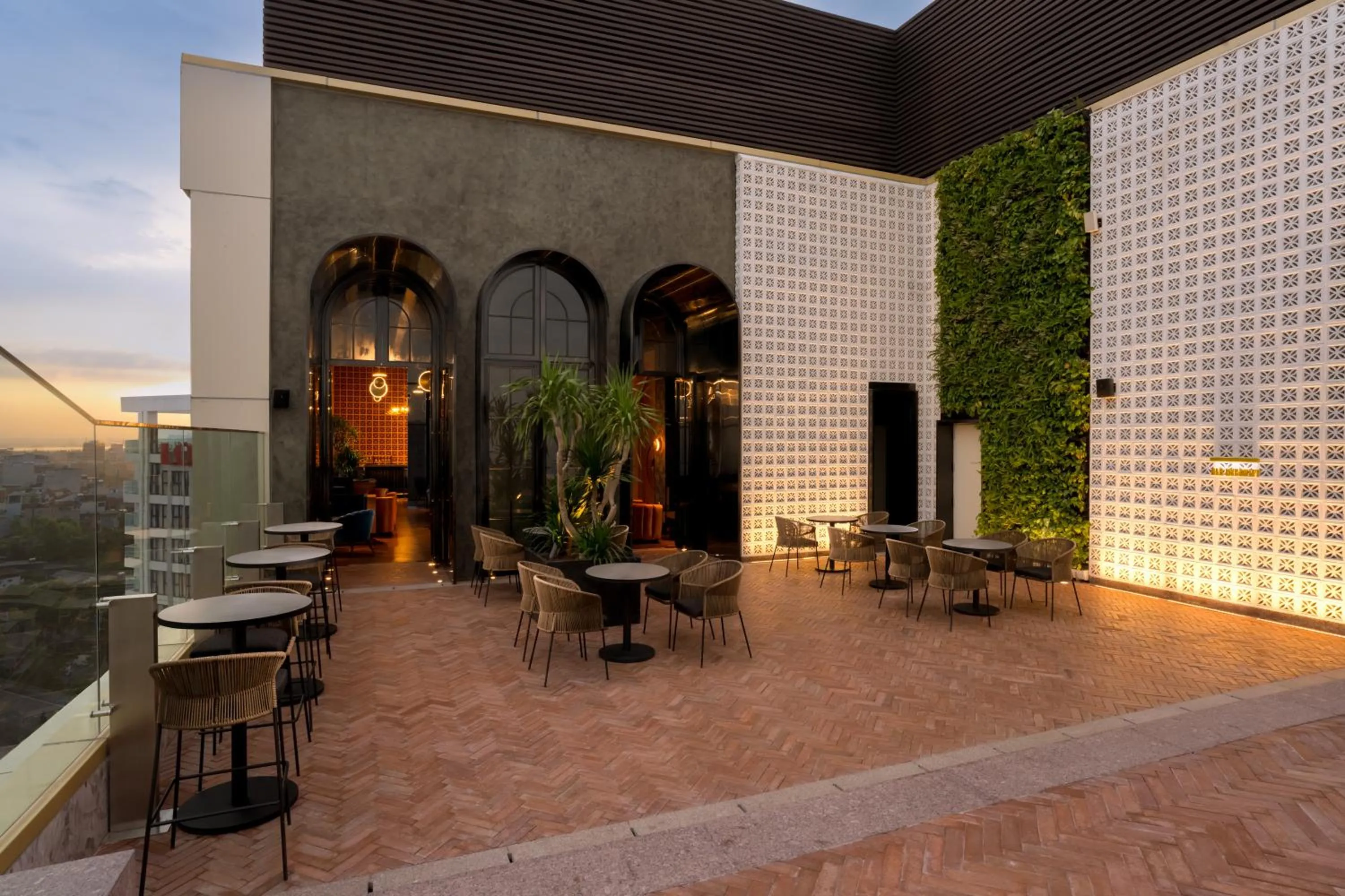 Lounge or bar in L7 WEST LAKE HANOI by LOTTE HOTELS