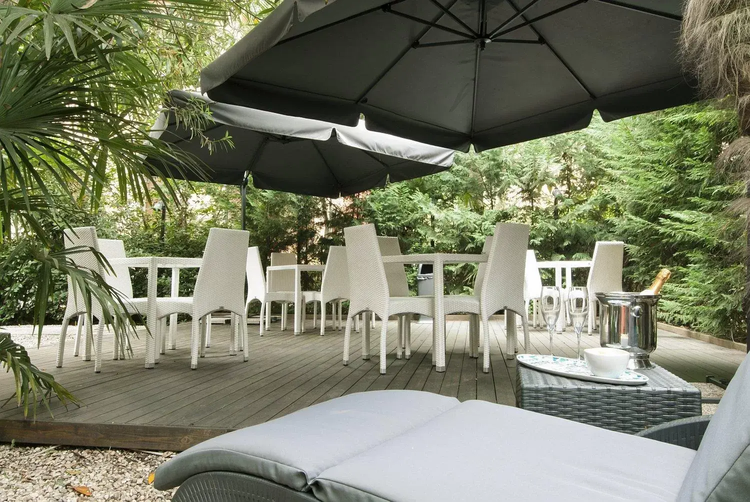 Garden, Restaurant/Places to Eat in Hotel Villa Pannonia