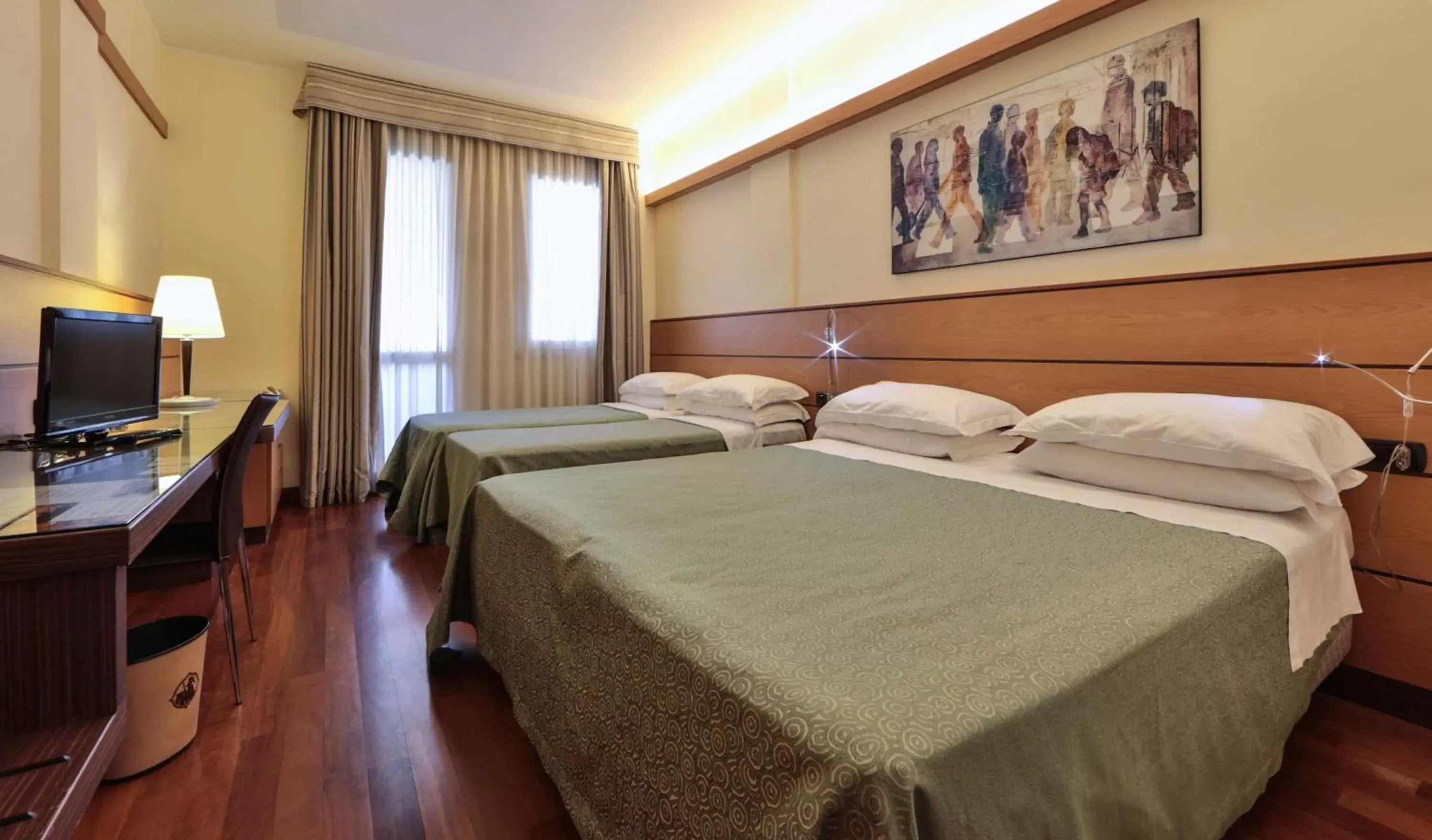 Photo of the whole room, Bed in Best Western Hotel Dei Cavalieri