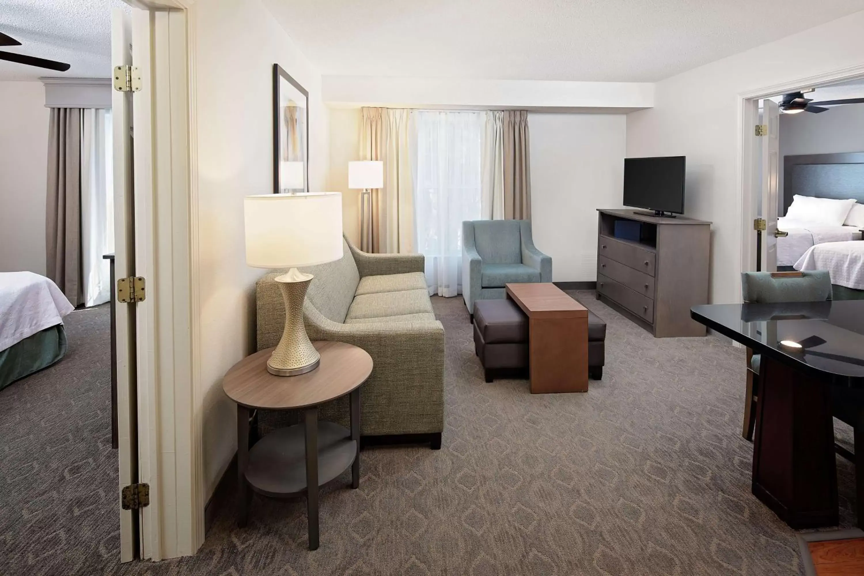 Bedroom, Seating Area in Homewood Suites by Hilton Hartford-Farmington