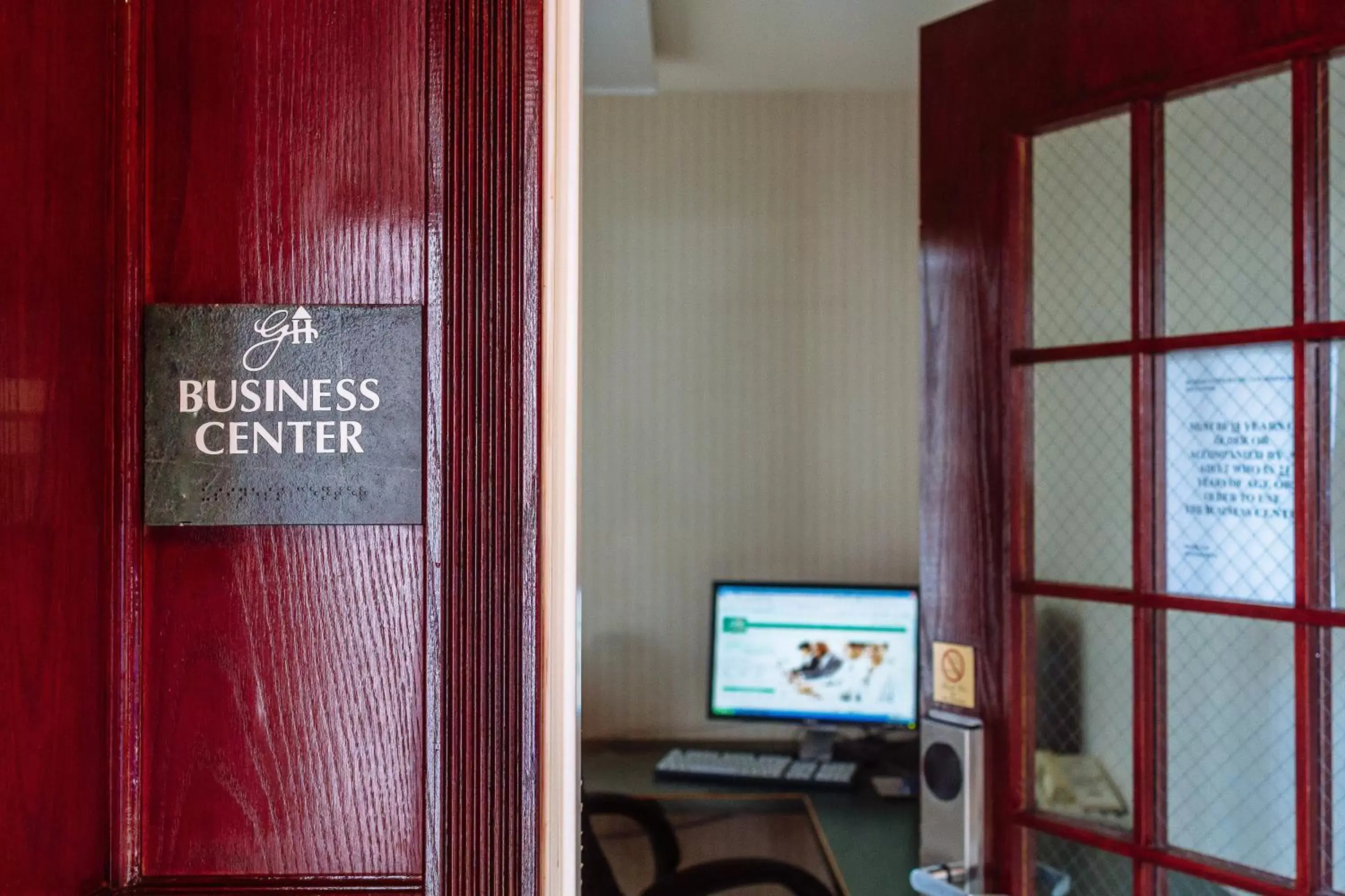 Business facilities in GuestHouse Inn & Suites Kelso/Longview