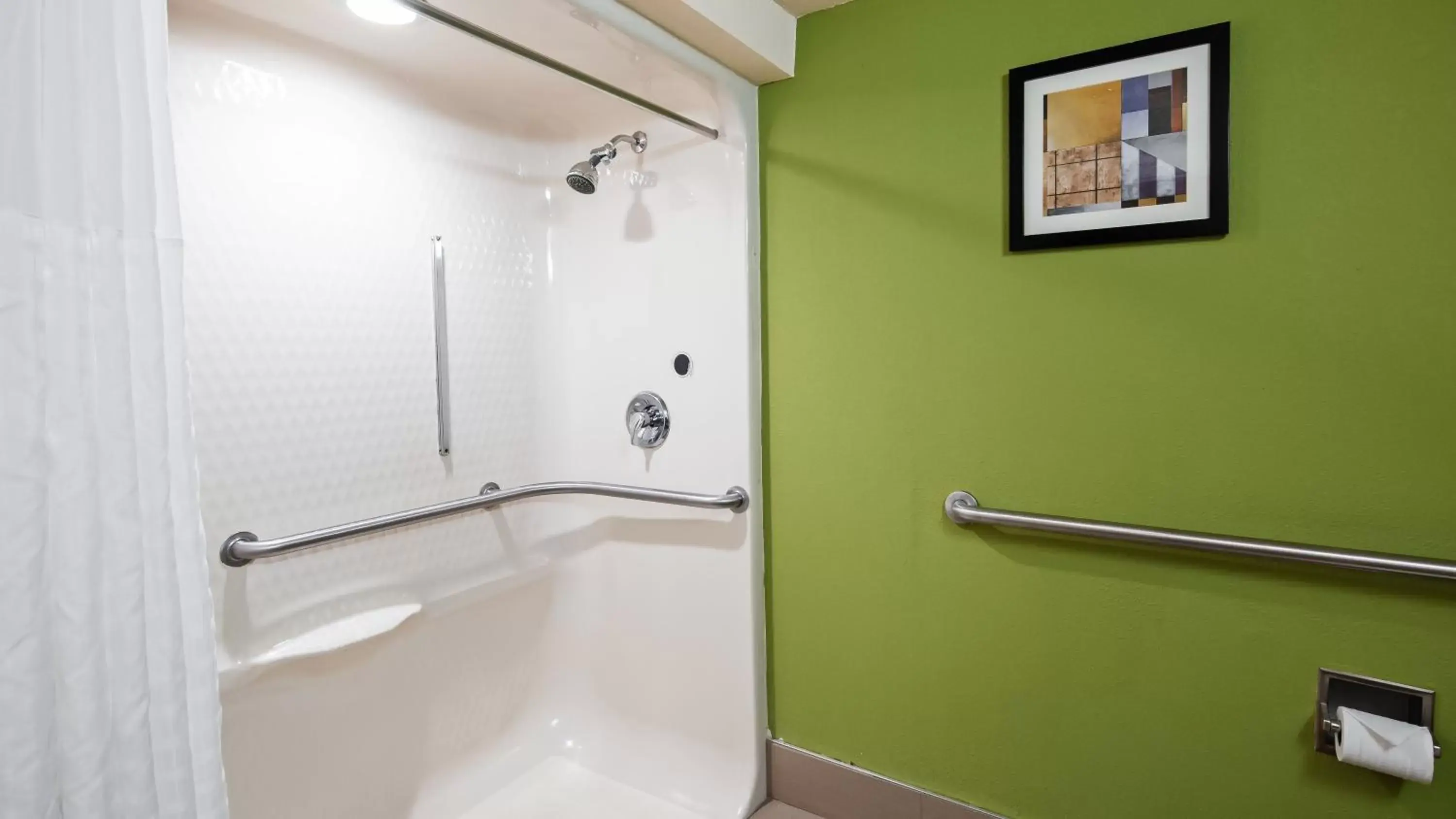 Shower, Bathroom in SureStay Plus Hotel by Best Western Macon West