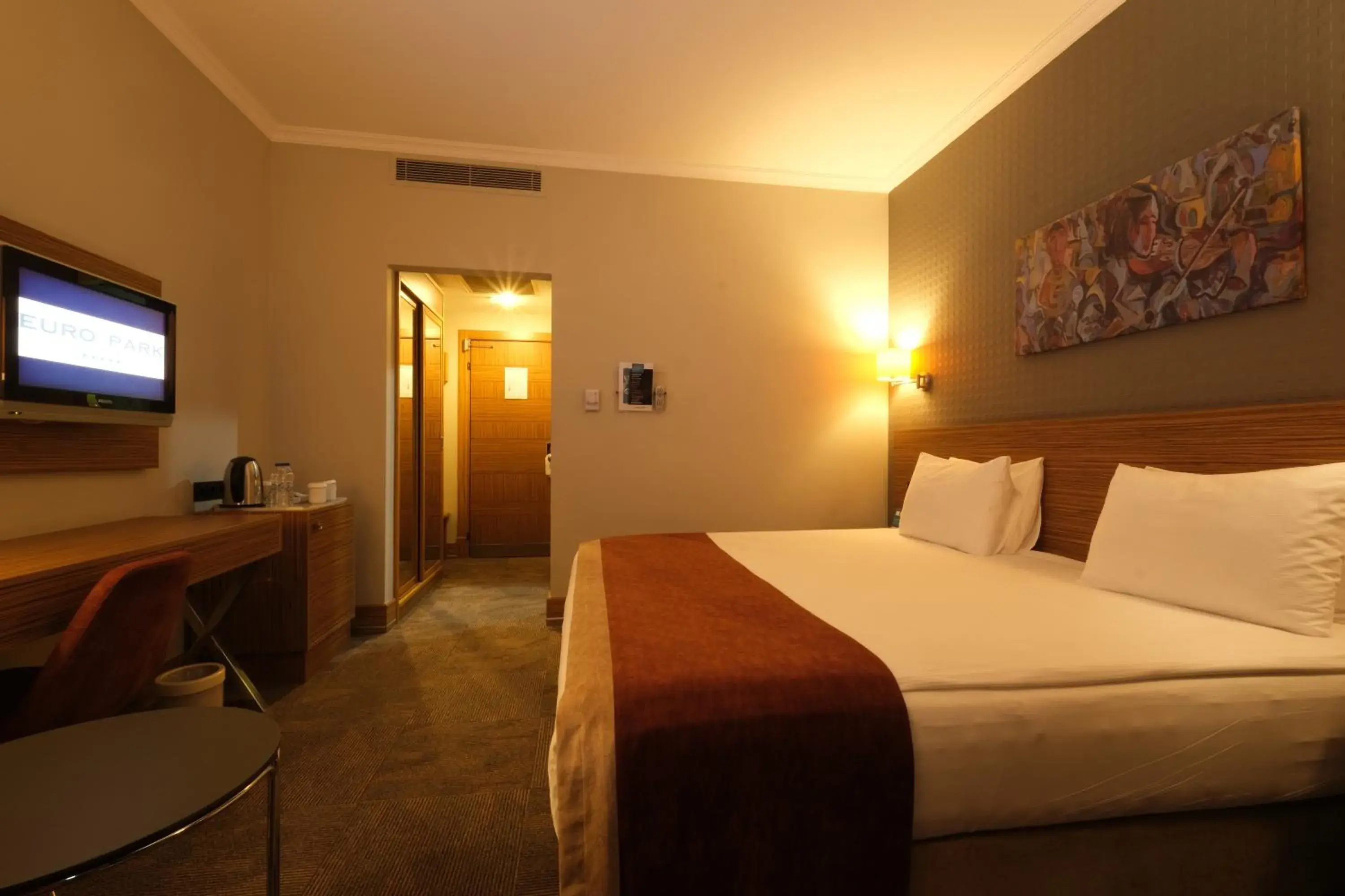 TV and multimedia, Bed in Euro Park Hotel Bursa