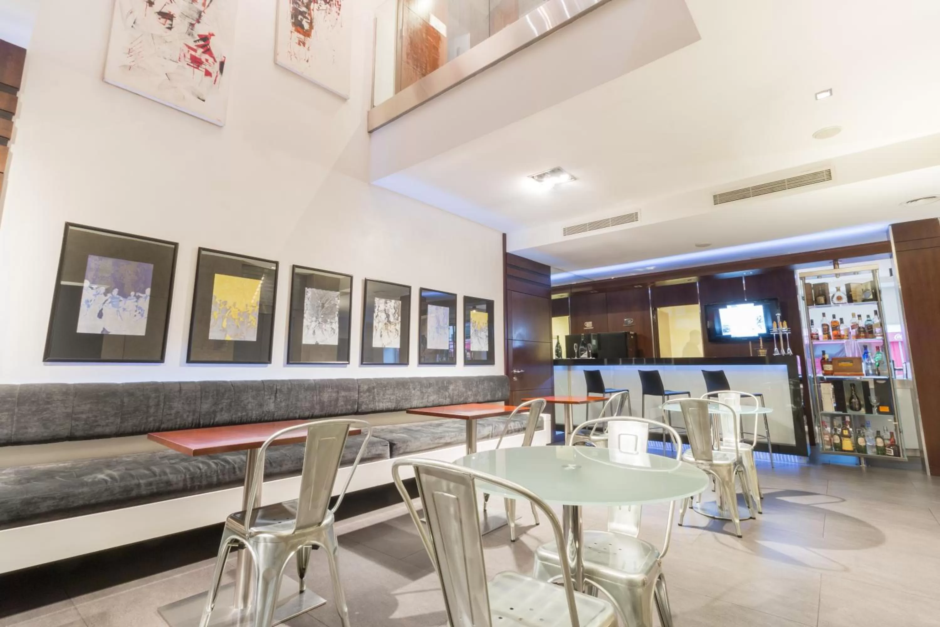 Lounge or bar in DON Boutique Hotel Montevideo