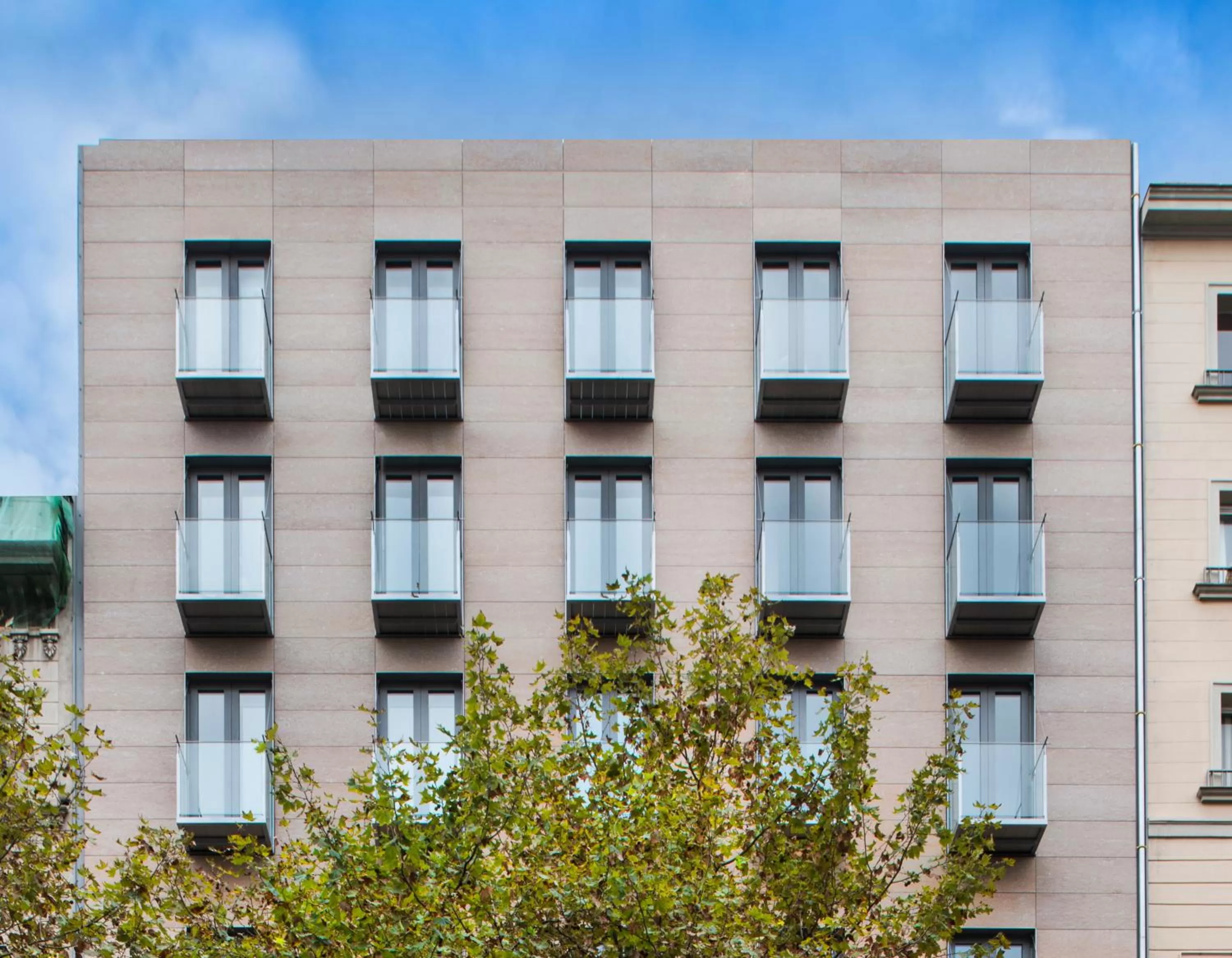 Facade/entrance in Catalonia Square 4* Sup