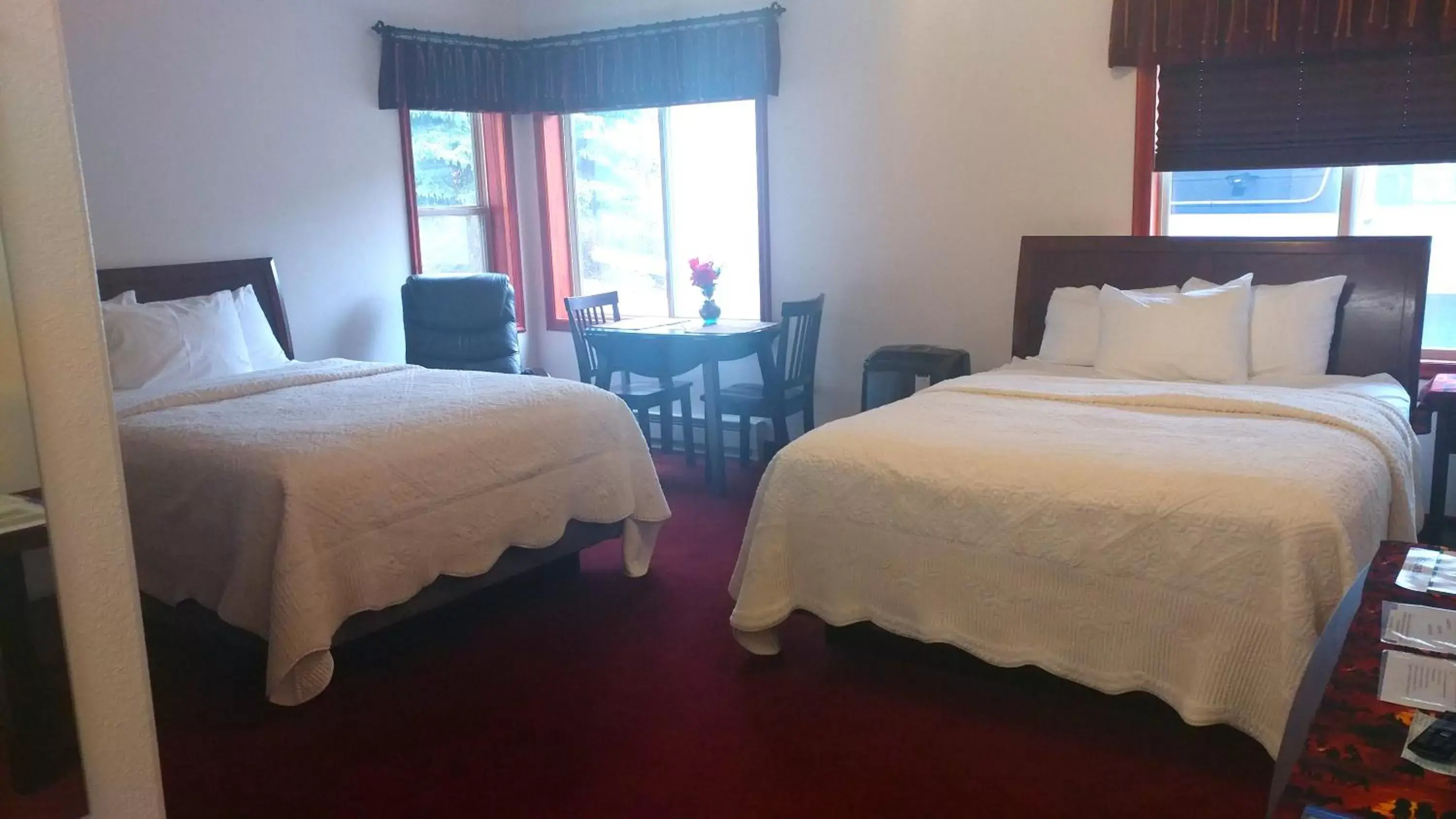 Bed in Greenwood Village Inn & Suites