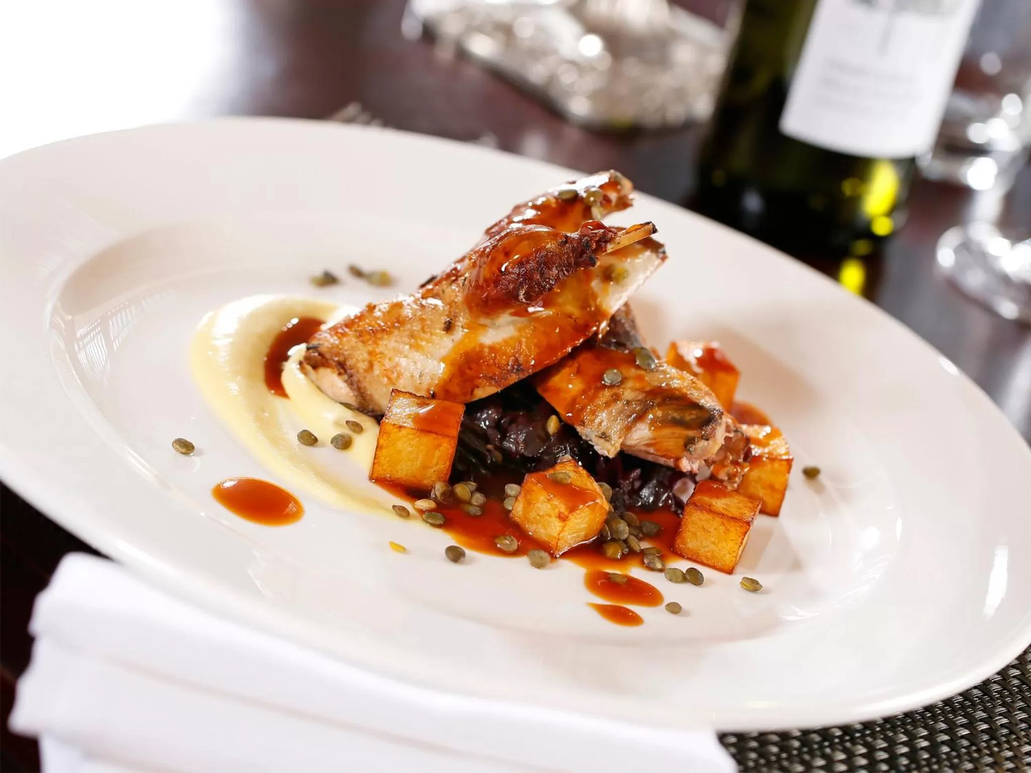 Restaurant/places to eat in Macdonald Houstoun House