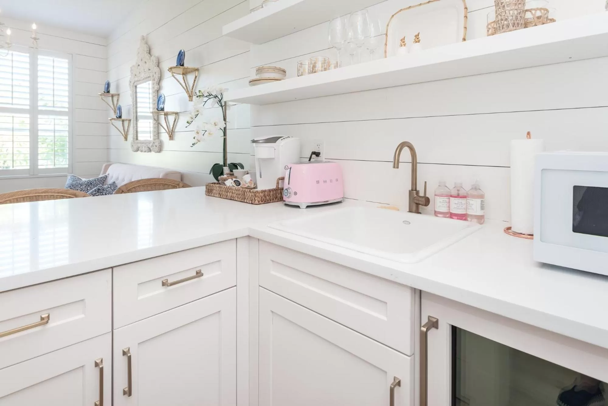 Kitchen or kitchenette in Tropicals of Palm Beach