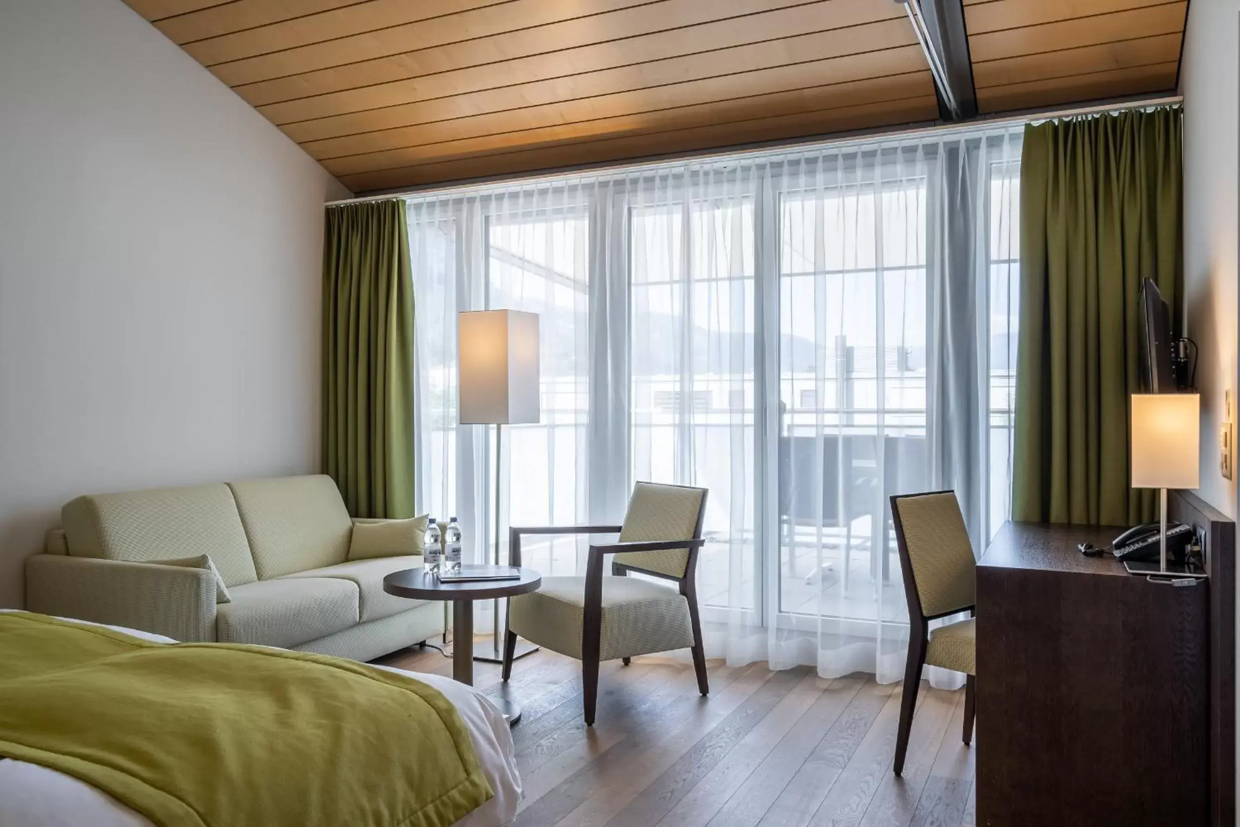 Living room, Seating Area in Hotel Artos Interlaken