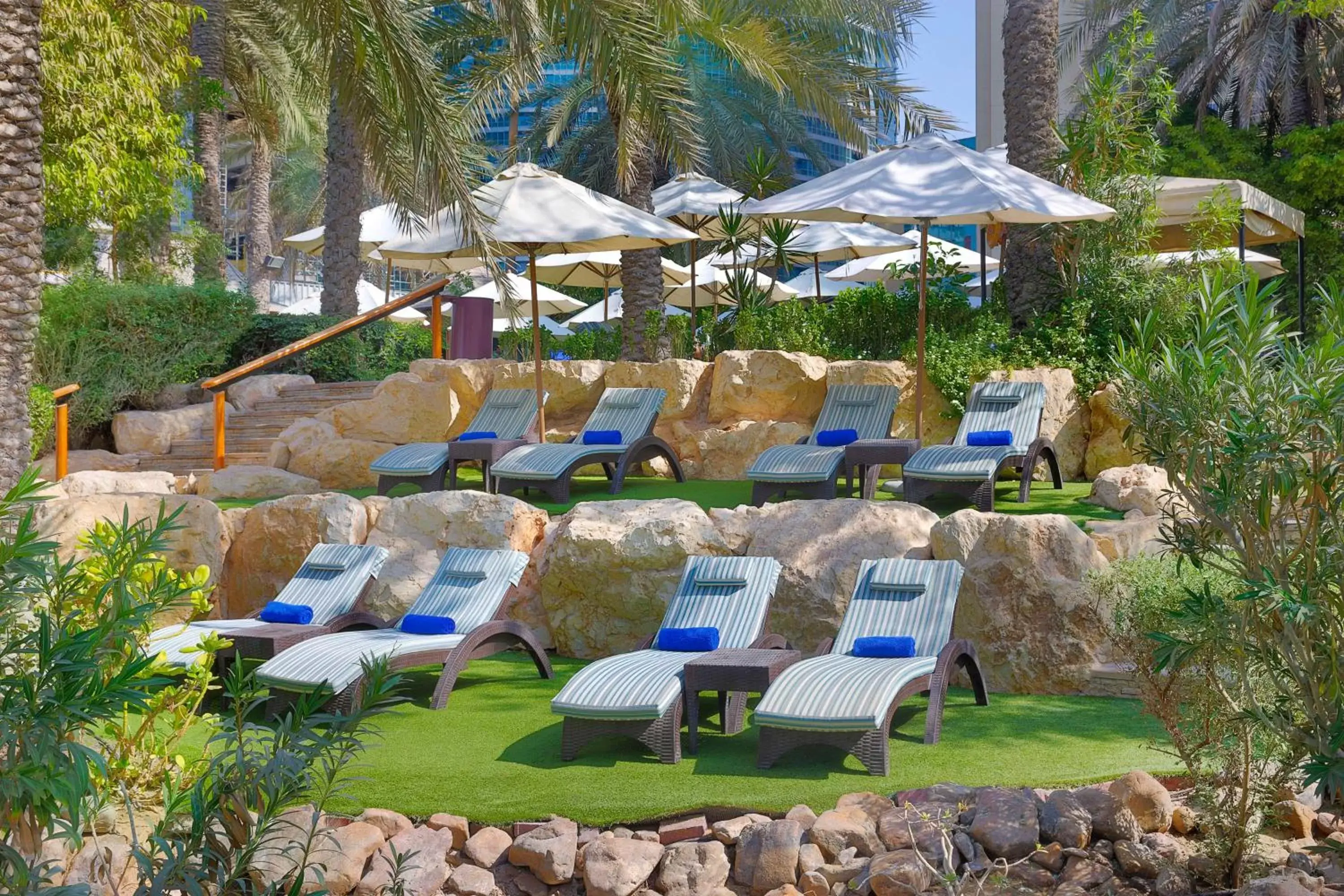 Garden in Hilton Dubai Jumeirah
