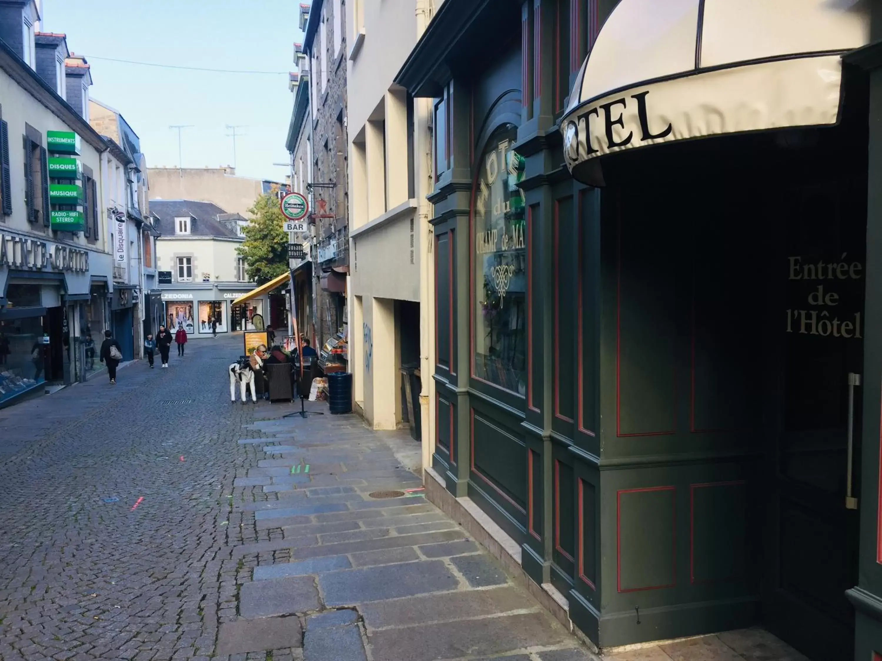 Facade/entrance, Neighborhood in Contact Hôtel du Champ de Mars de Saint-Brieuc