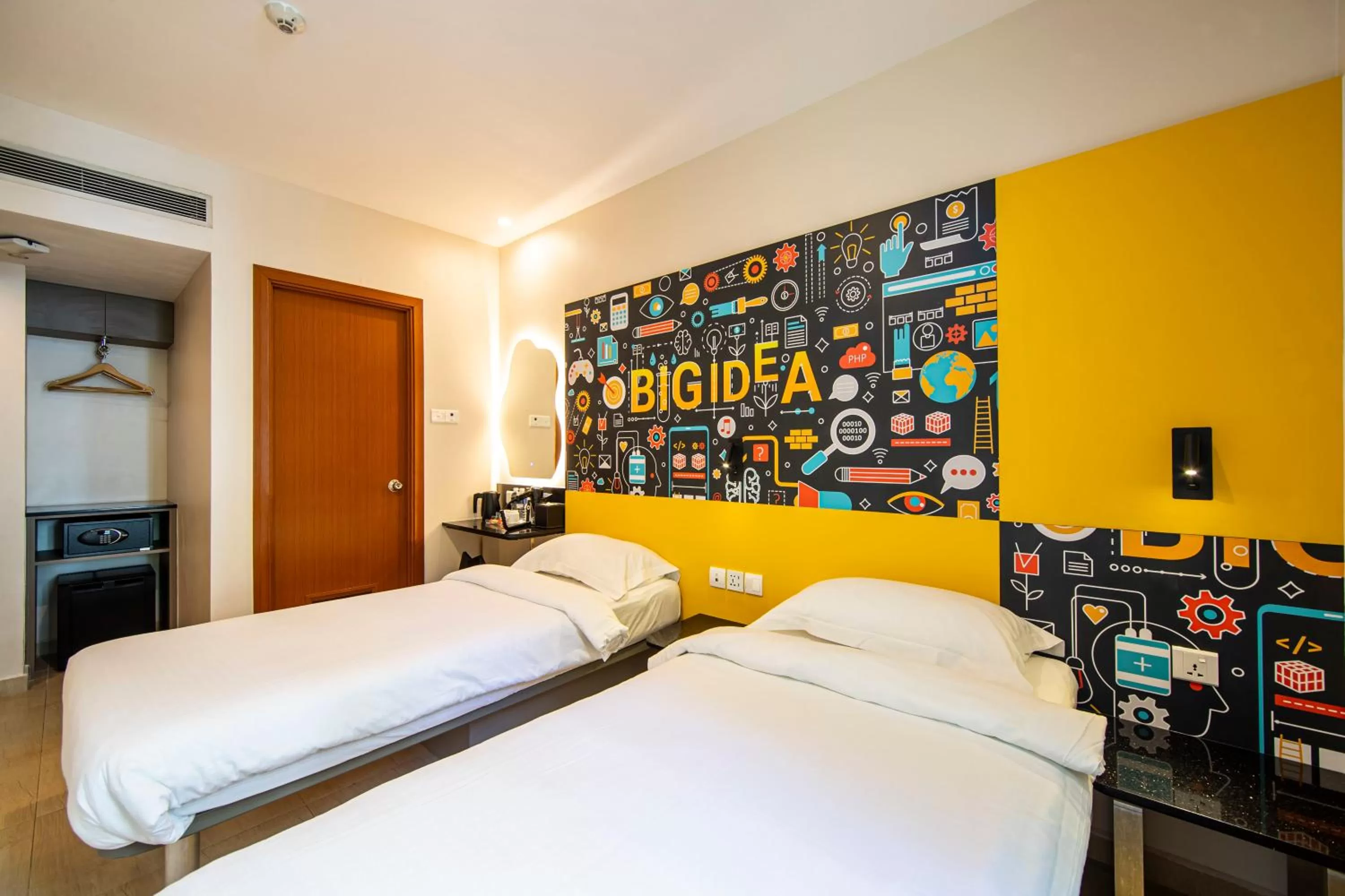 Bed in Fragrance Hotel - Oasis