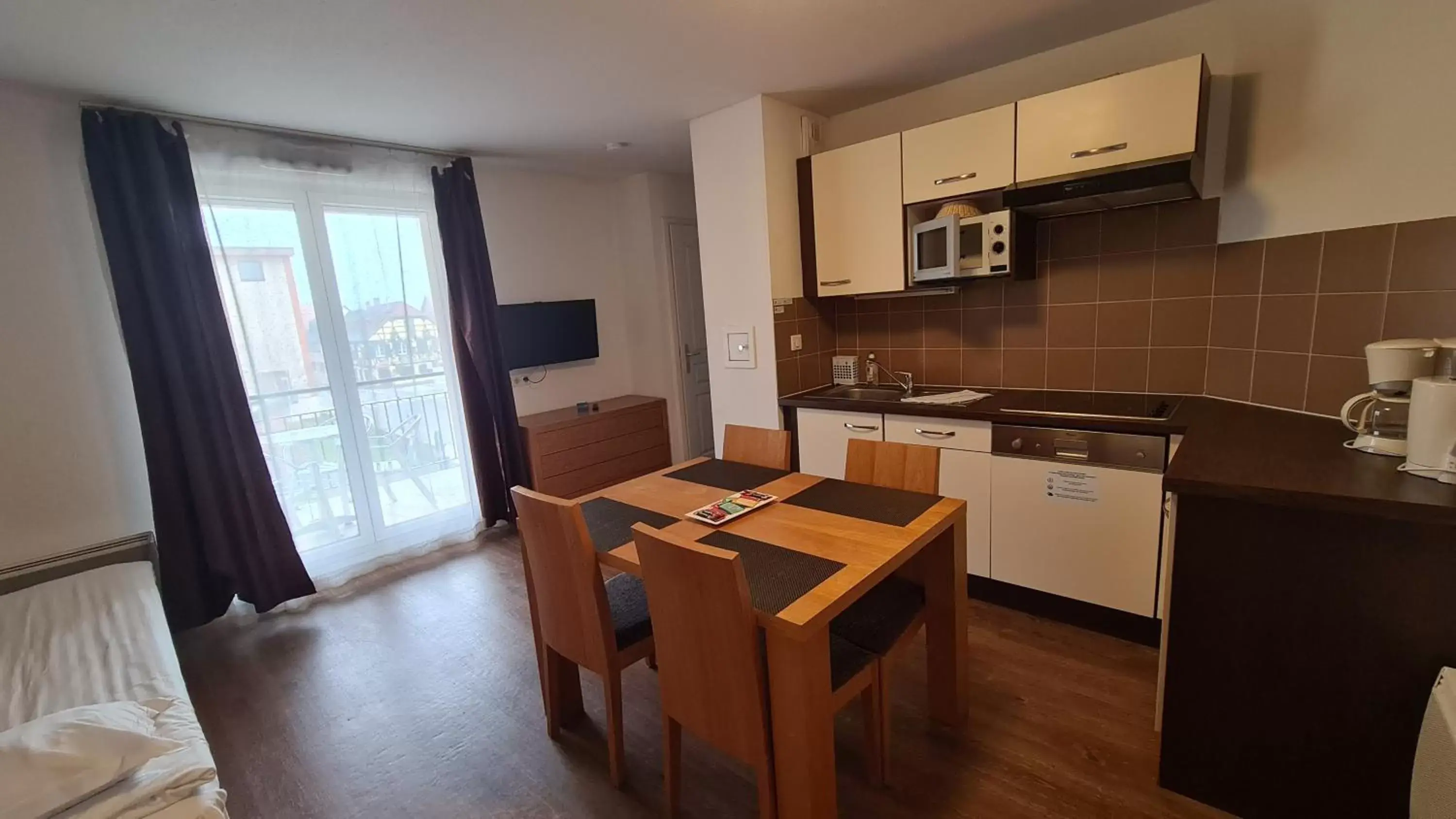 One-Bedroom Apartment in Comfort Aparthotel Mutzig Portes d'Alsace One-Bedroom Apartment in Comfort Aparthotel Mutzig Portes d'Alsace