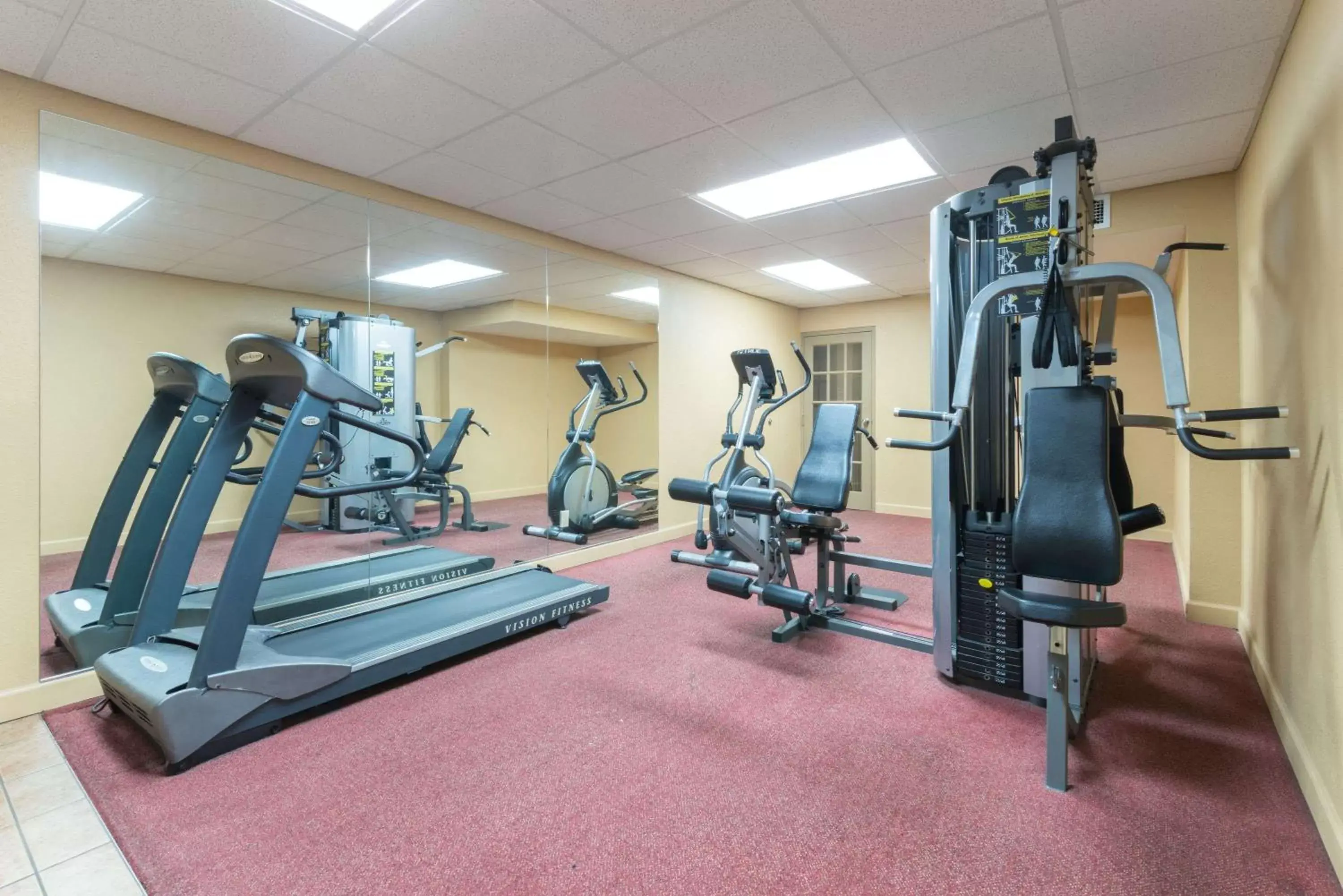Fitness centre/facilities, Fitness Center/Facilities in Ramada by Wyndham Topeka Downtown Hotel & Convention Center