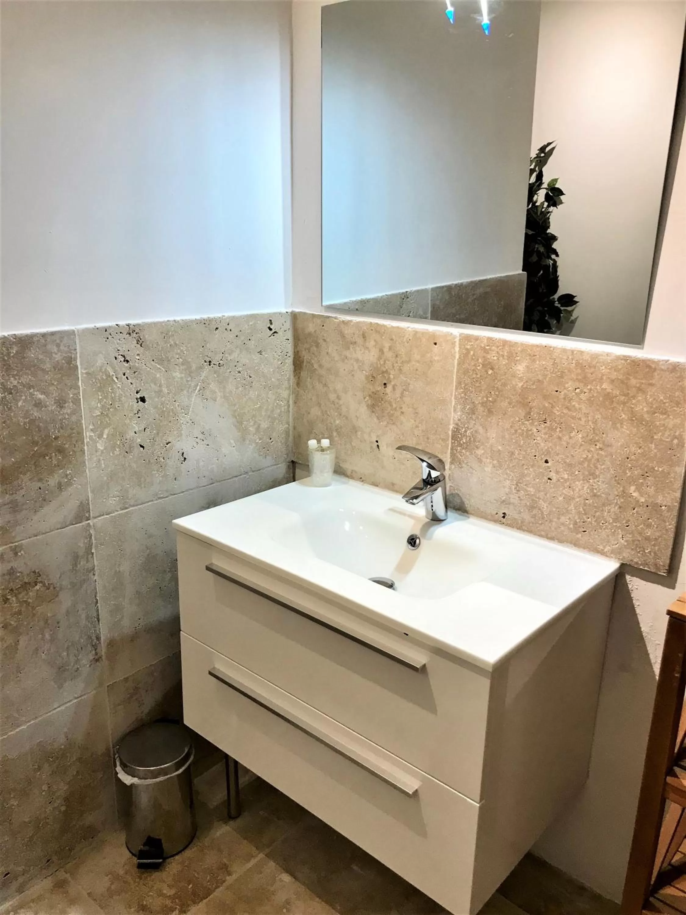 Bathroom in Domaine de l'Aufrene