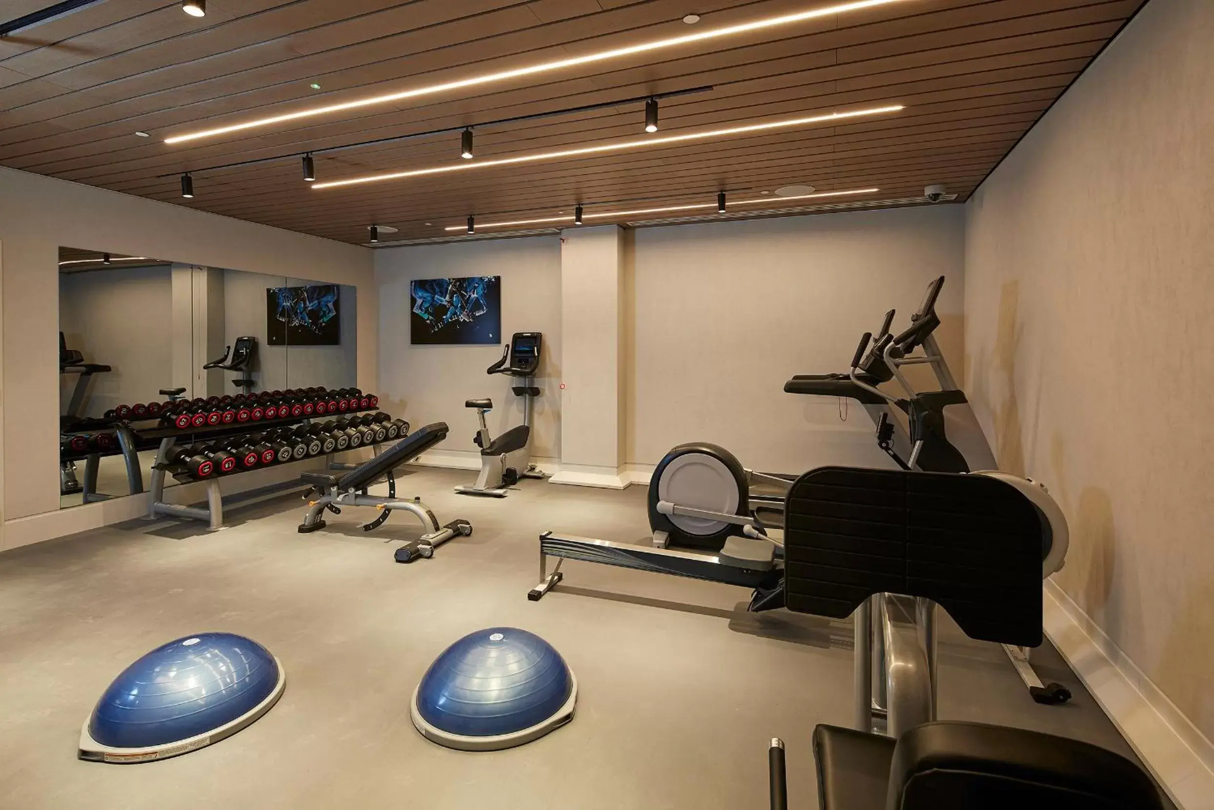 Fitness centre/facilities, Fitness Center/Facilities in Cheval Gloucester Park at Kensington