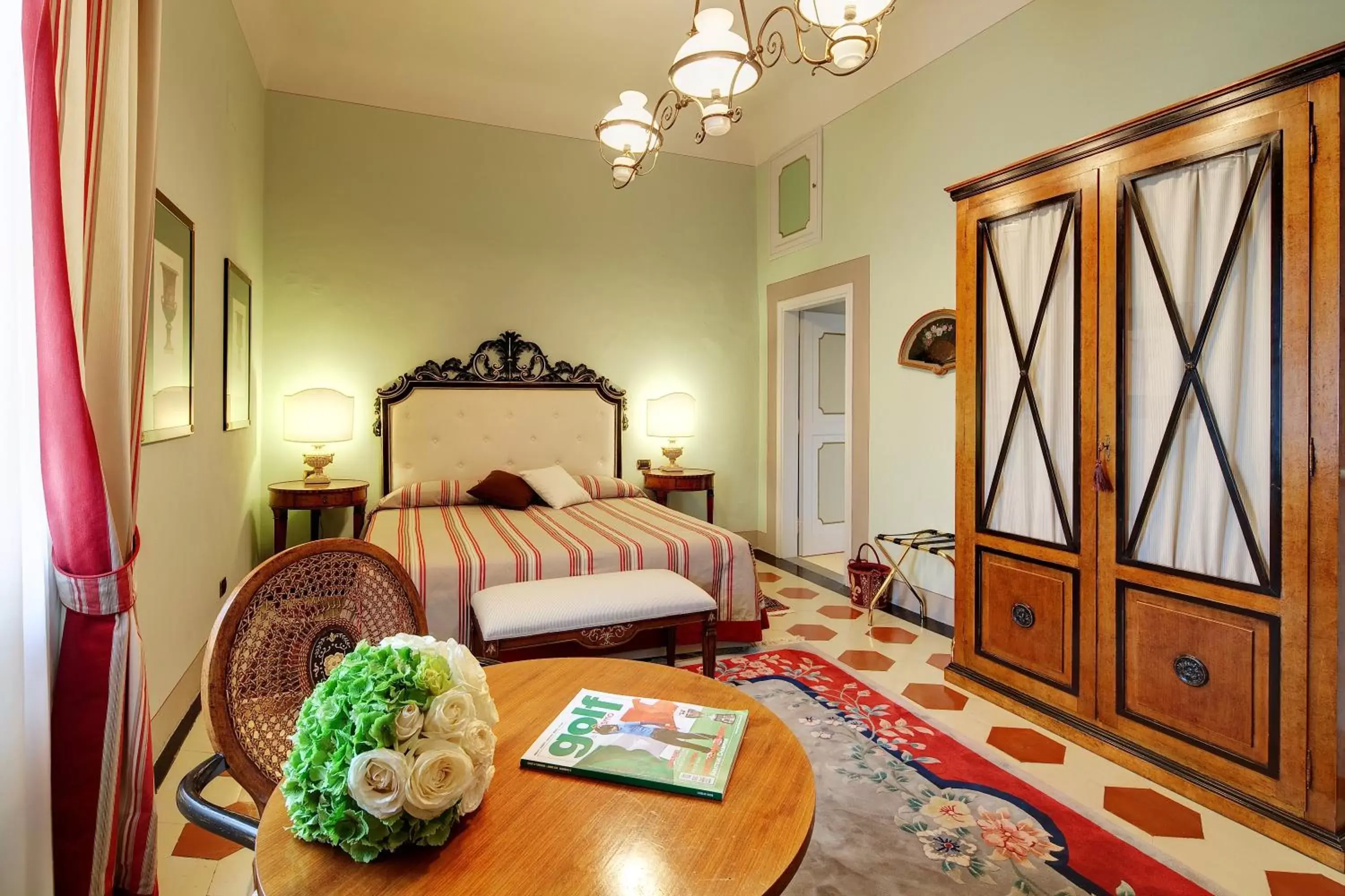 Photo of the whole room, Bed in Villa Il Sasso - Dimora d'Epoca