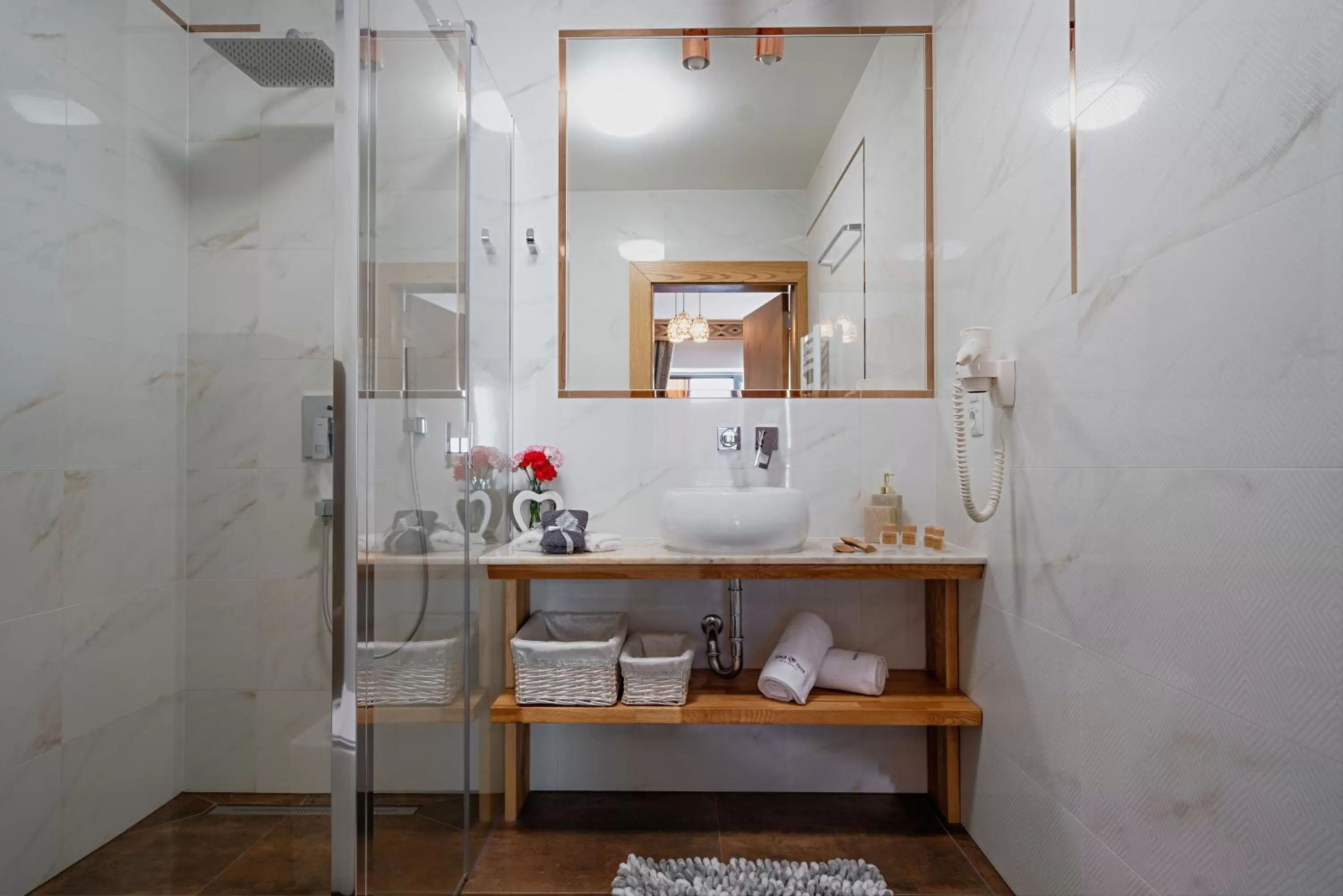 Shower, Bathroom in Serce Tatr Residence Zakopane - blisko Krupówek