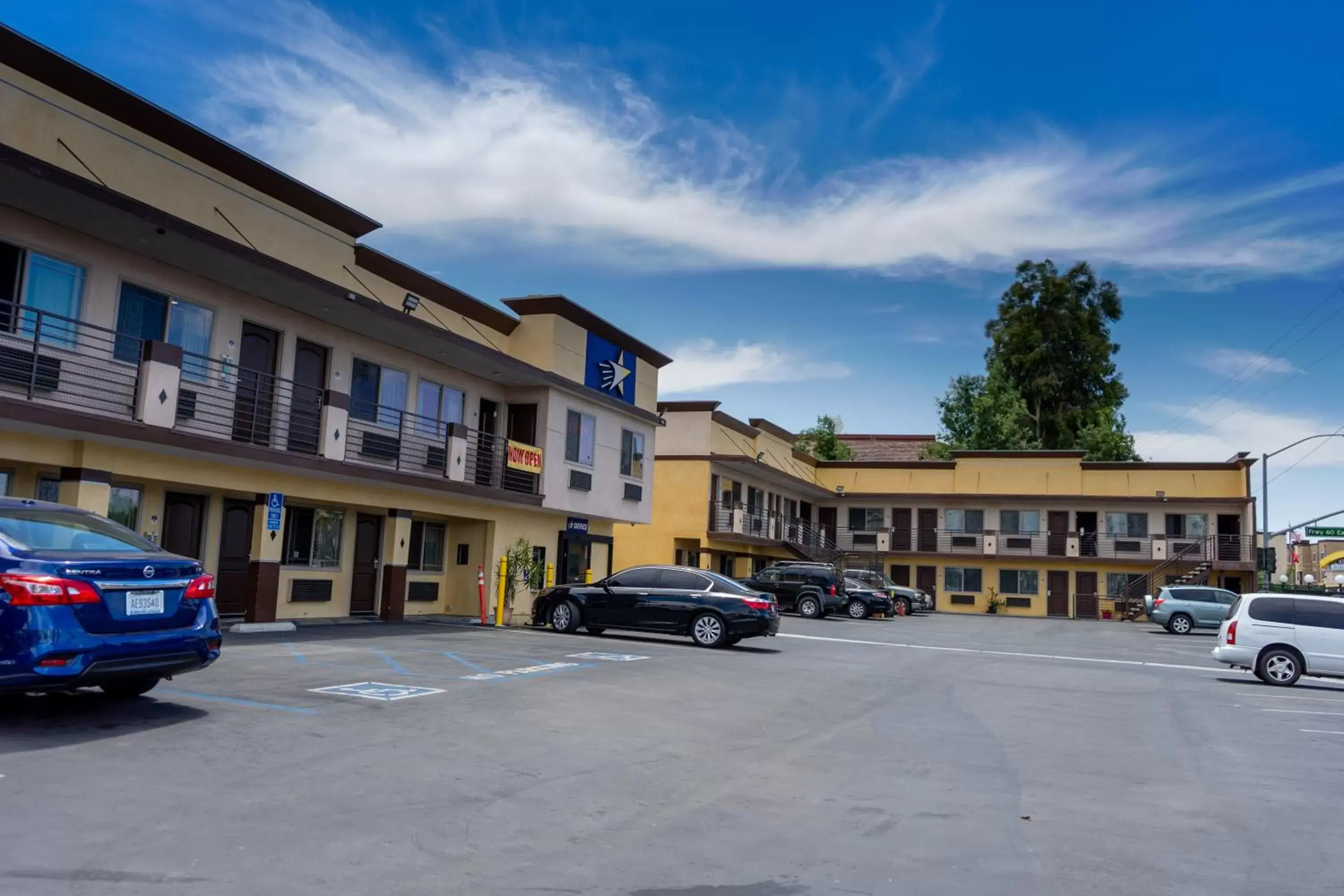 Property Building in Starlight Inn South El Monte