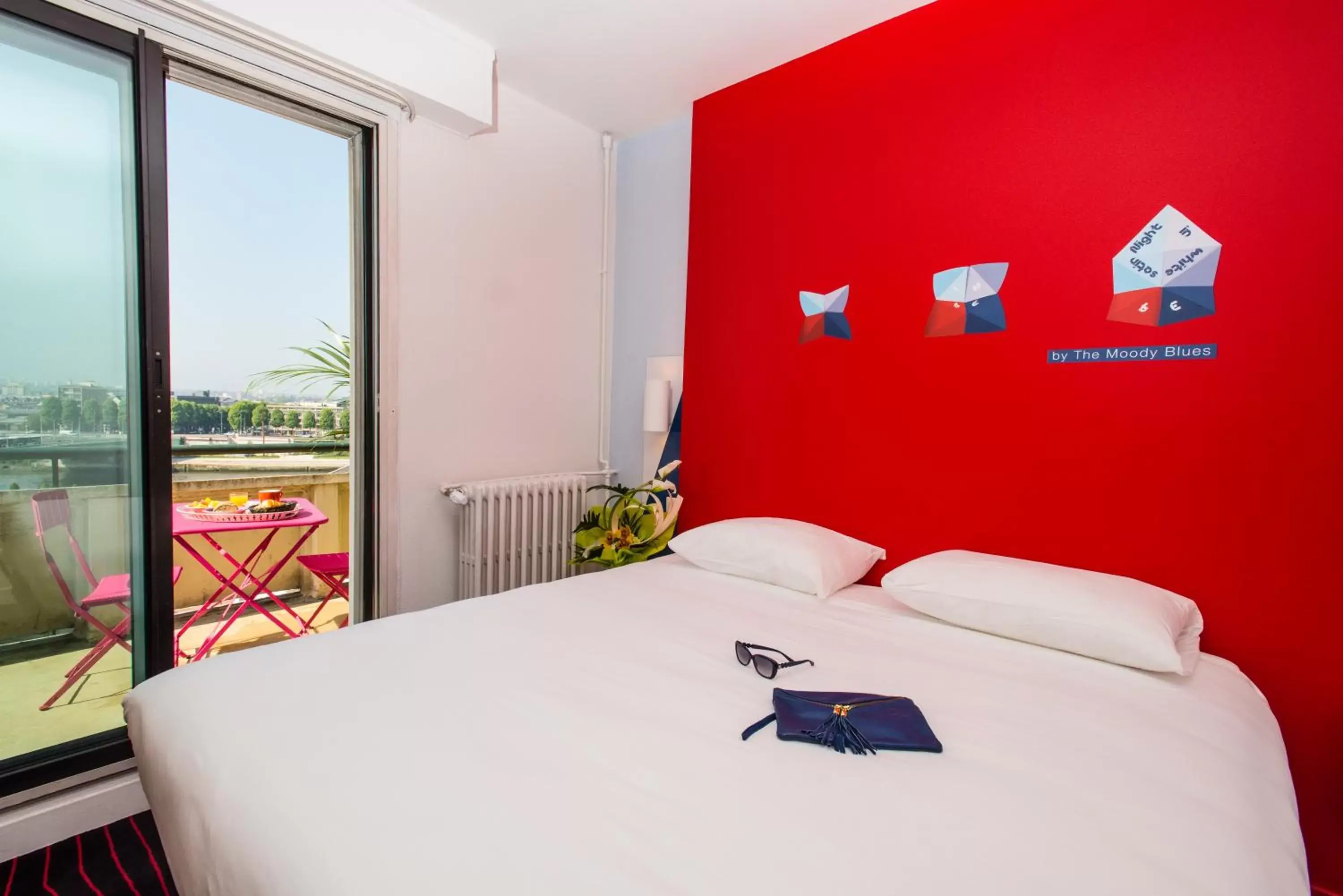 Photo of the whole room, Room Photo in Ibis Styles Rouen Centre Cathédrale