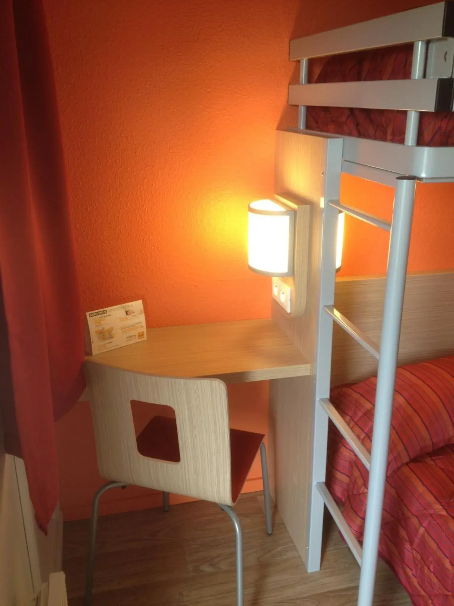 Double Room in Premiere Classe Soissons Double Room in Premiere Classe Soissons