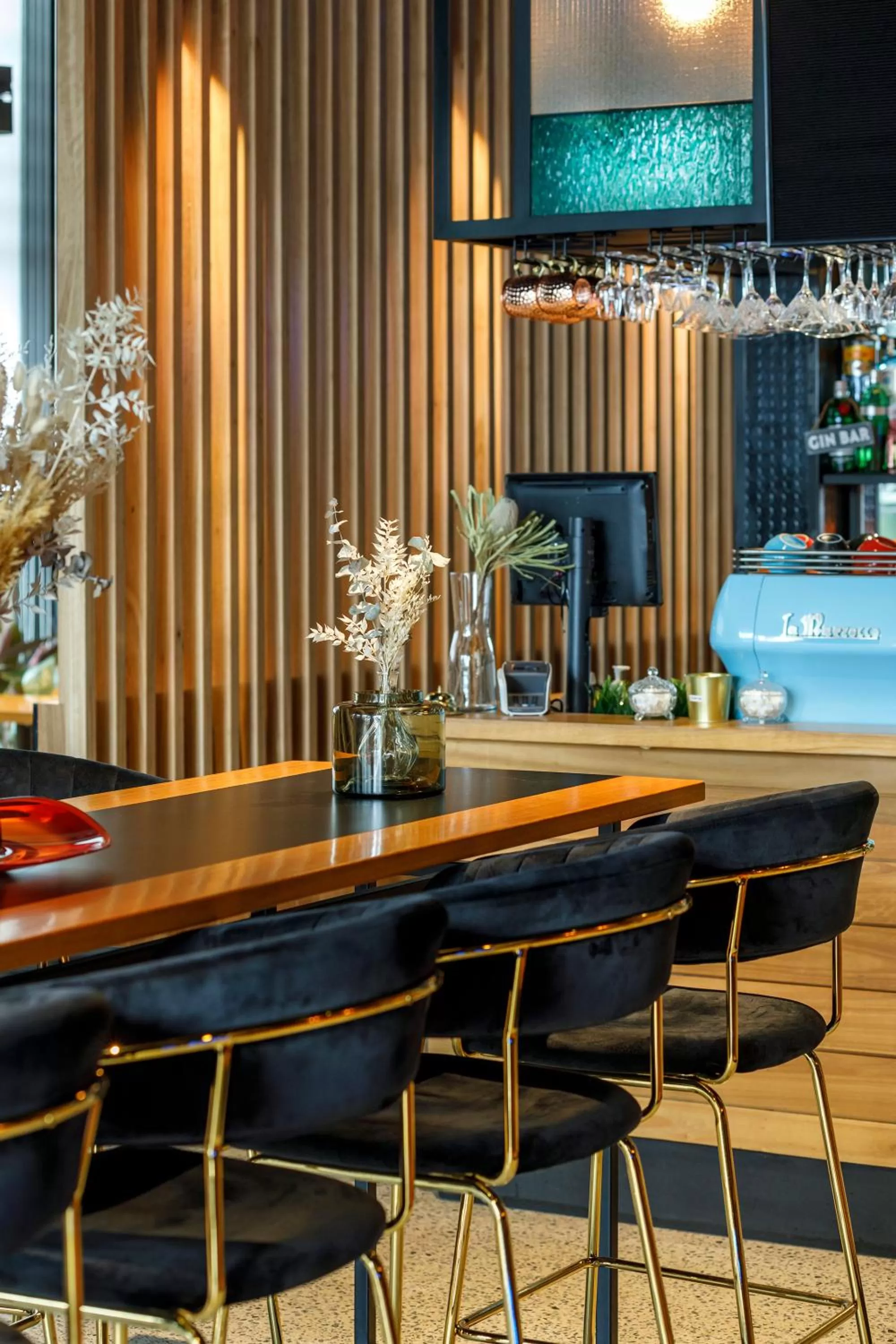Restaurant/places to eat in Avani Melbourne Jazz Corner Residences