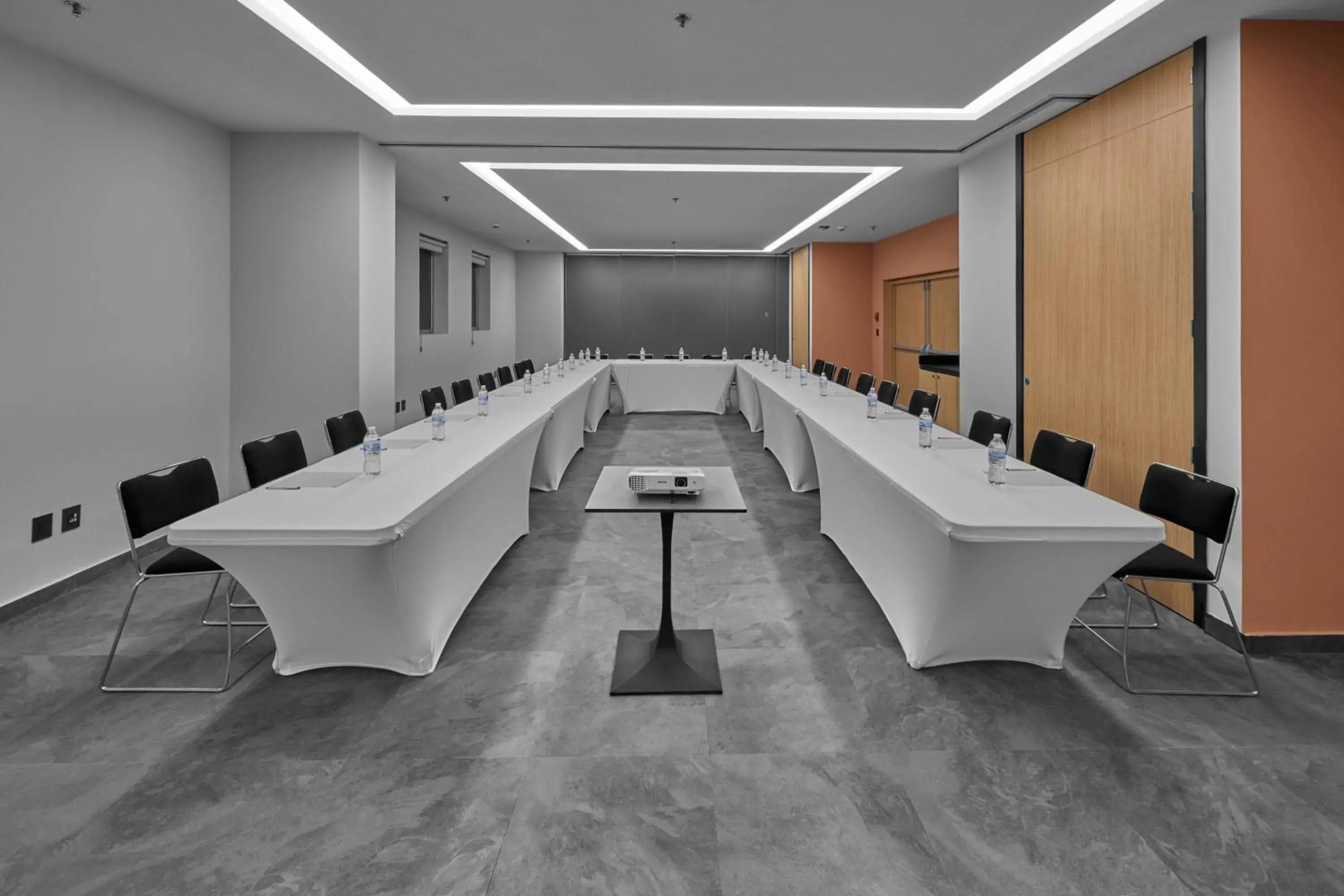 Meeting/conference room in City Express Plus by Marriott Guadalajara Providencia