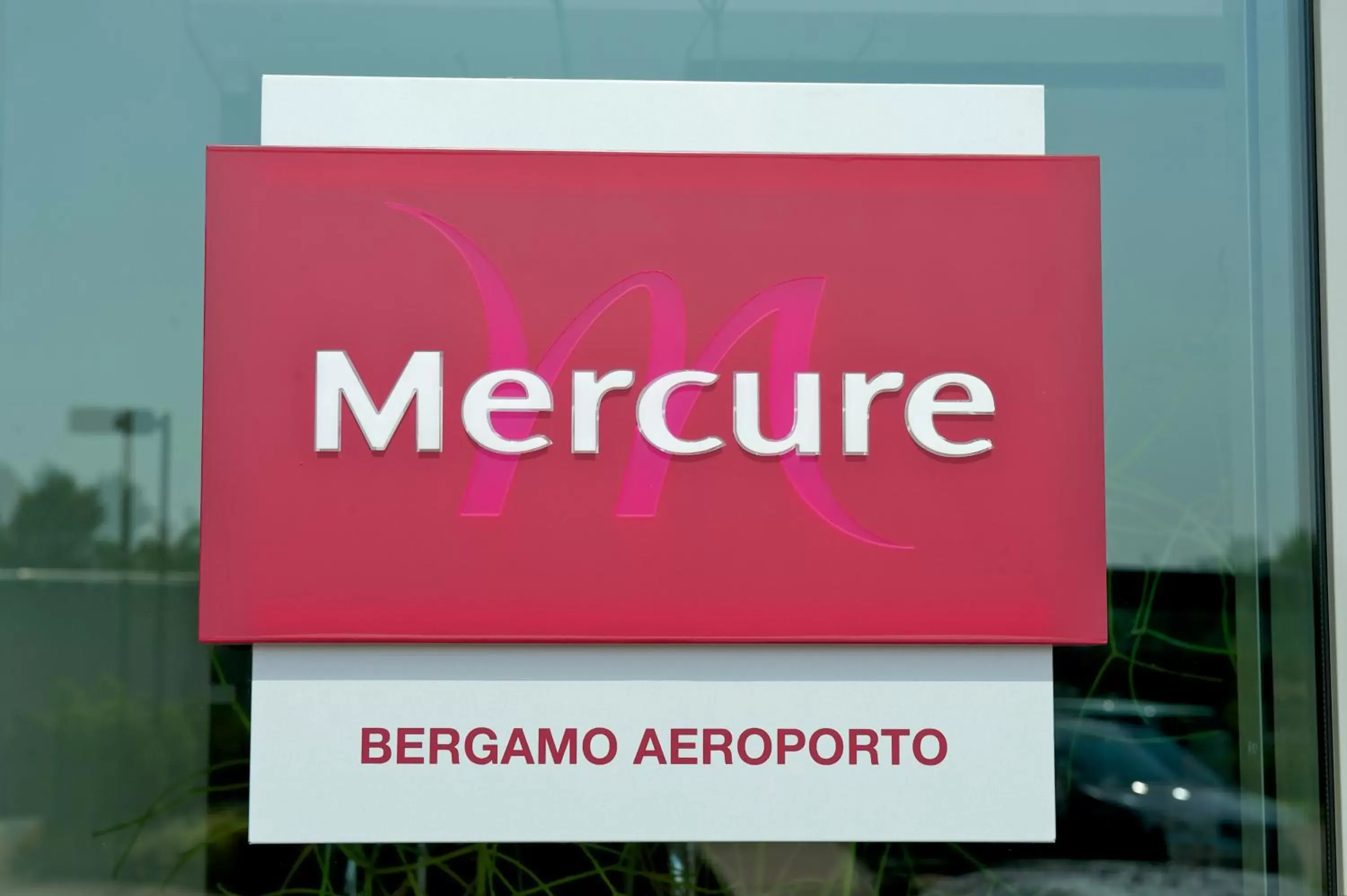 Logo/Certificate/Sign in Mercure Bergamo Aeroporto