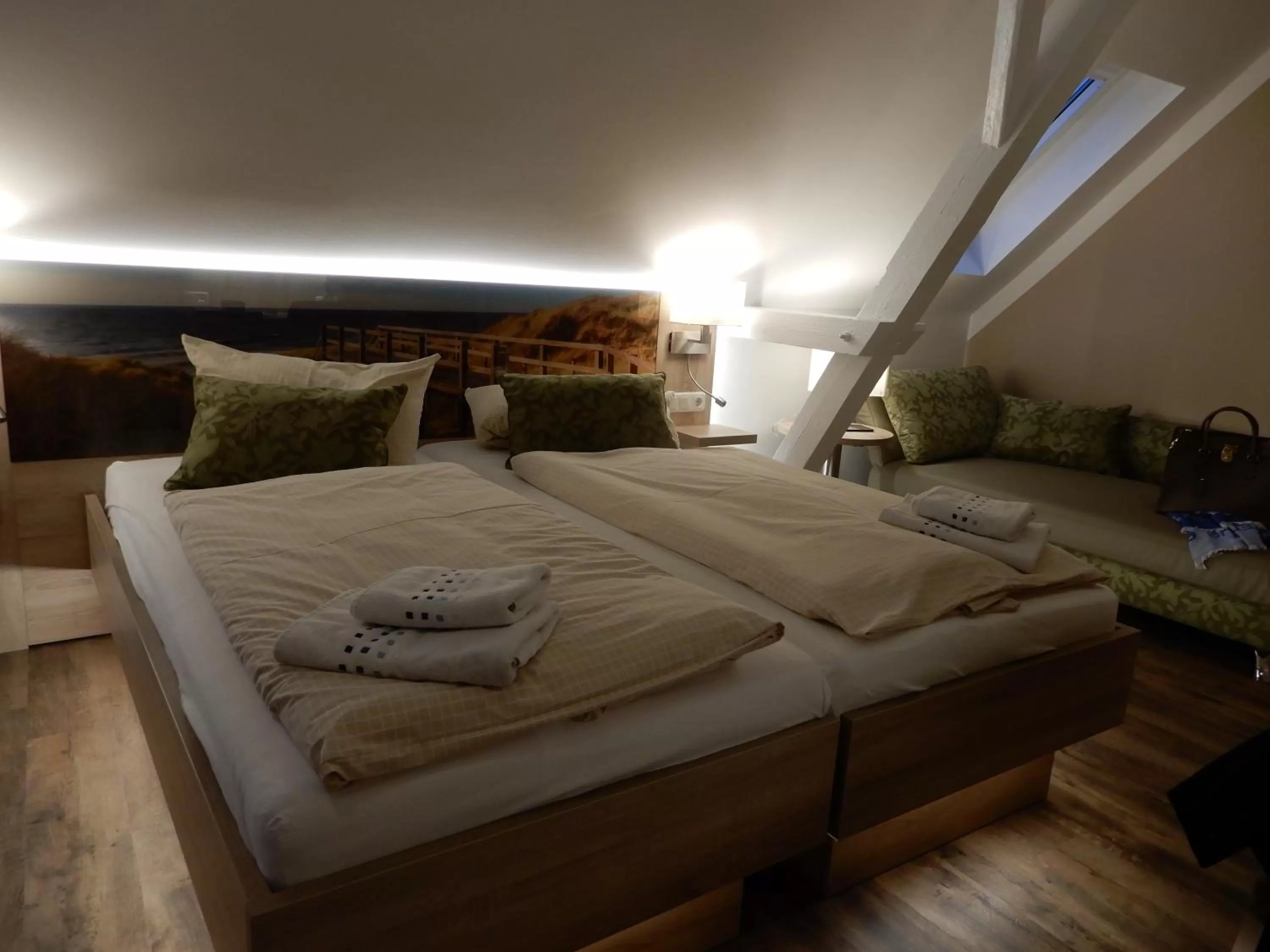 Photo of the whole room, Bed in Hotel Pension Am Hafen