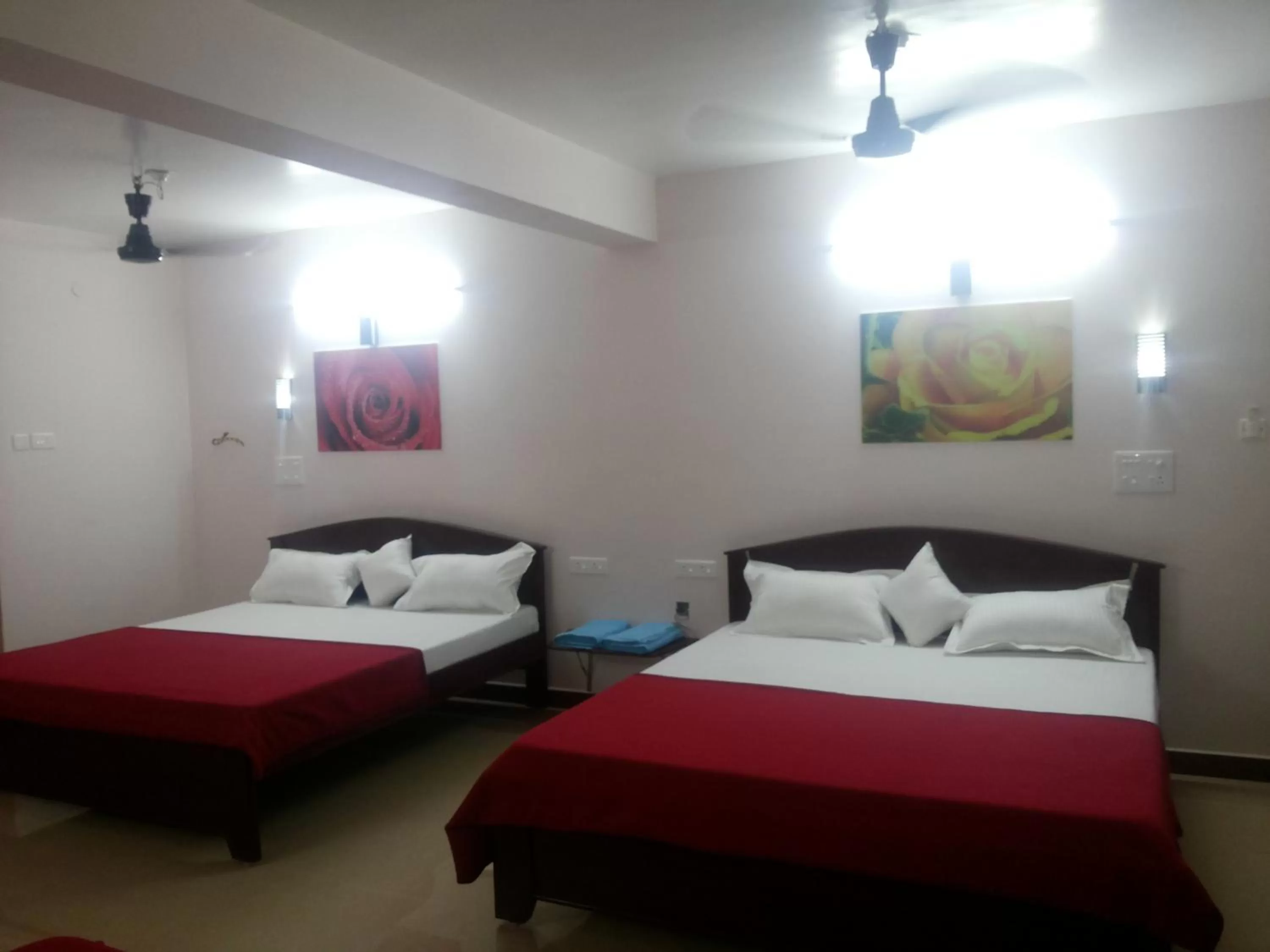 Bedroom, Bed in Hotel Nambi