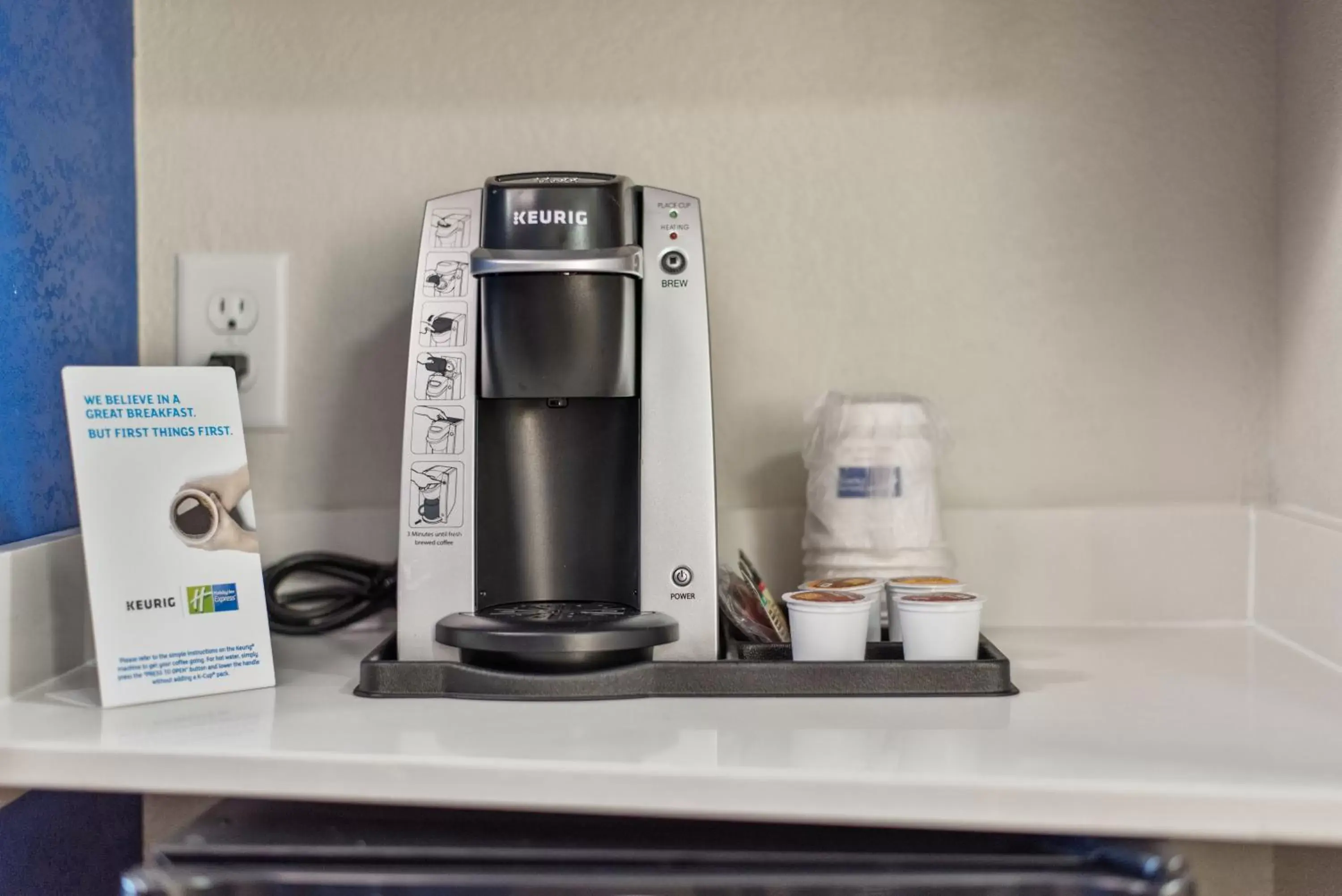 Photo of the whole room, Coffee/Tea Facilities in Holiday Inn Express West Valley City, an IHG Hotel