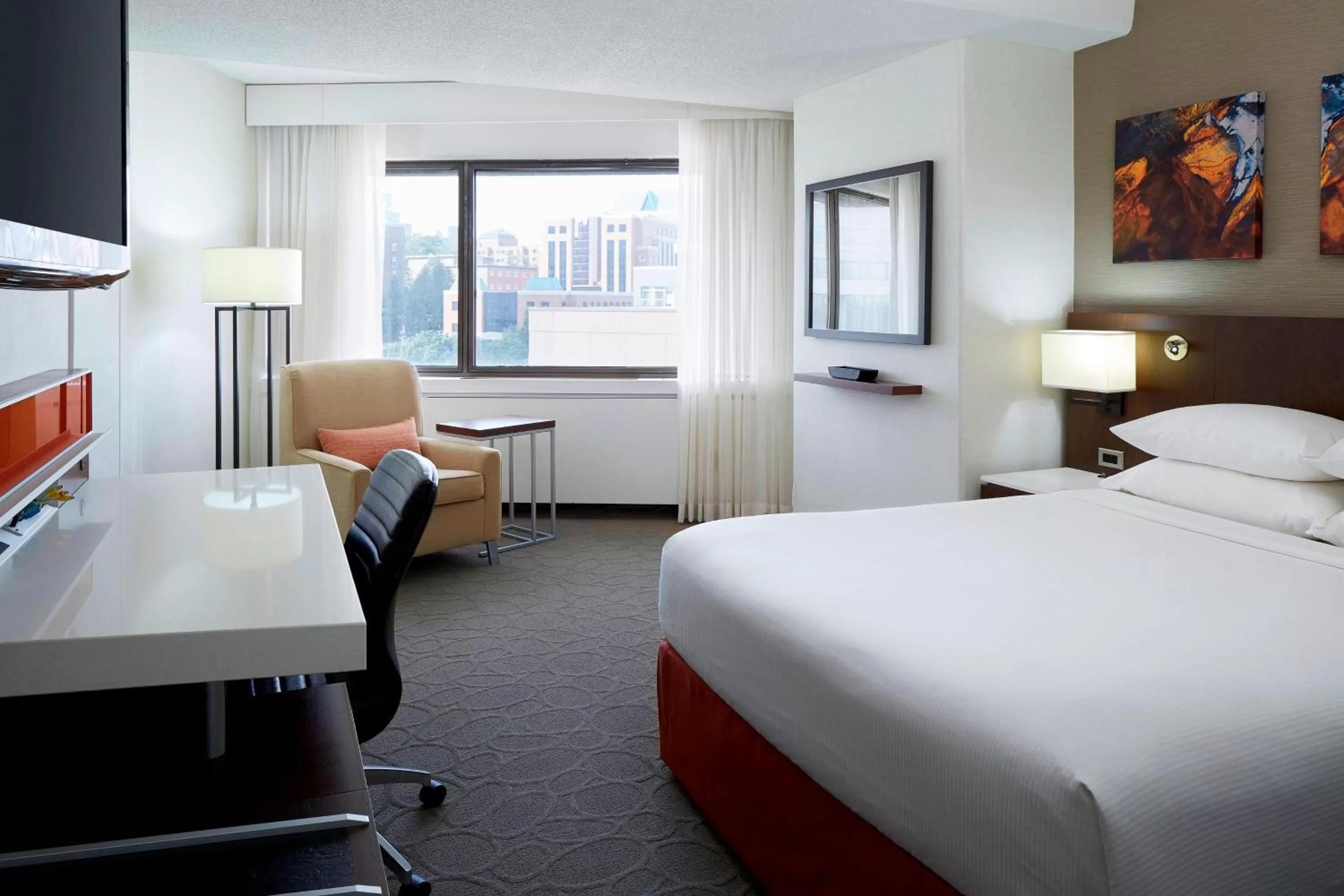 Photo of the whole room, Bed in Delta Hotels by Marriott Quebec