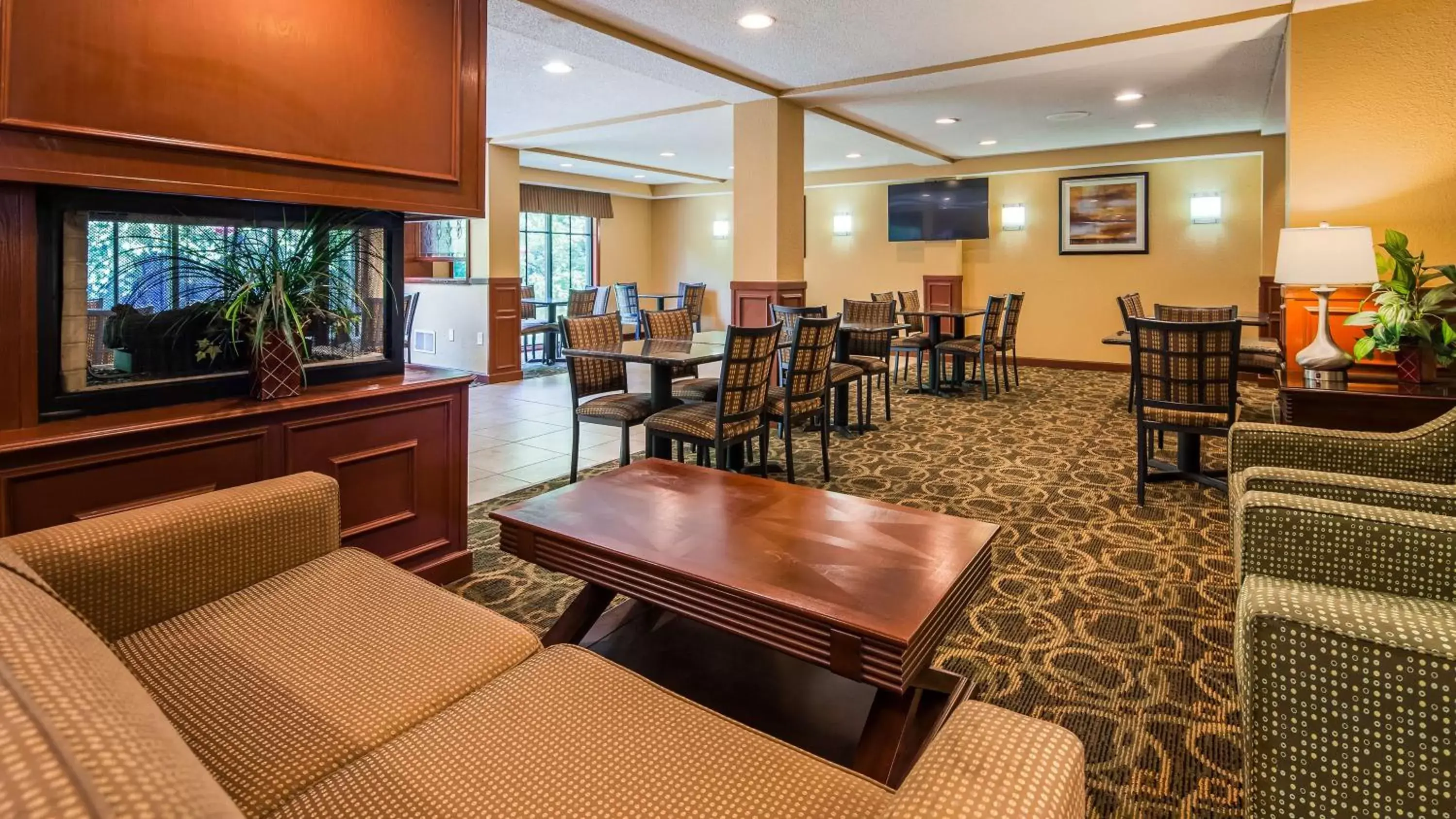 Lobby or reception, Restaurant/Places to Eat in Best Western Plus Anderson