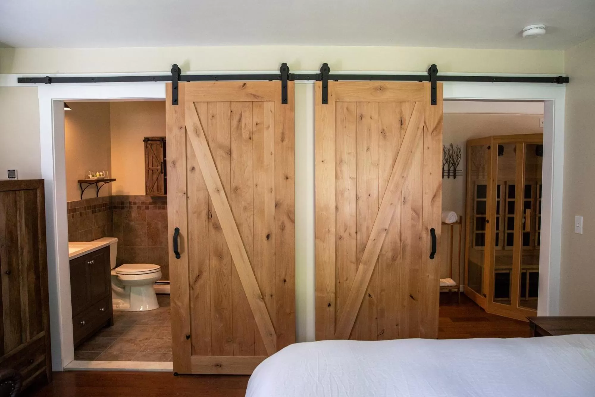 Bed in The Woodstocker B&B