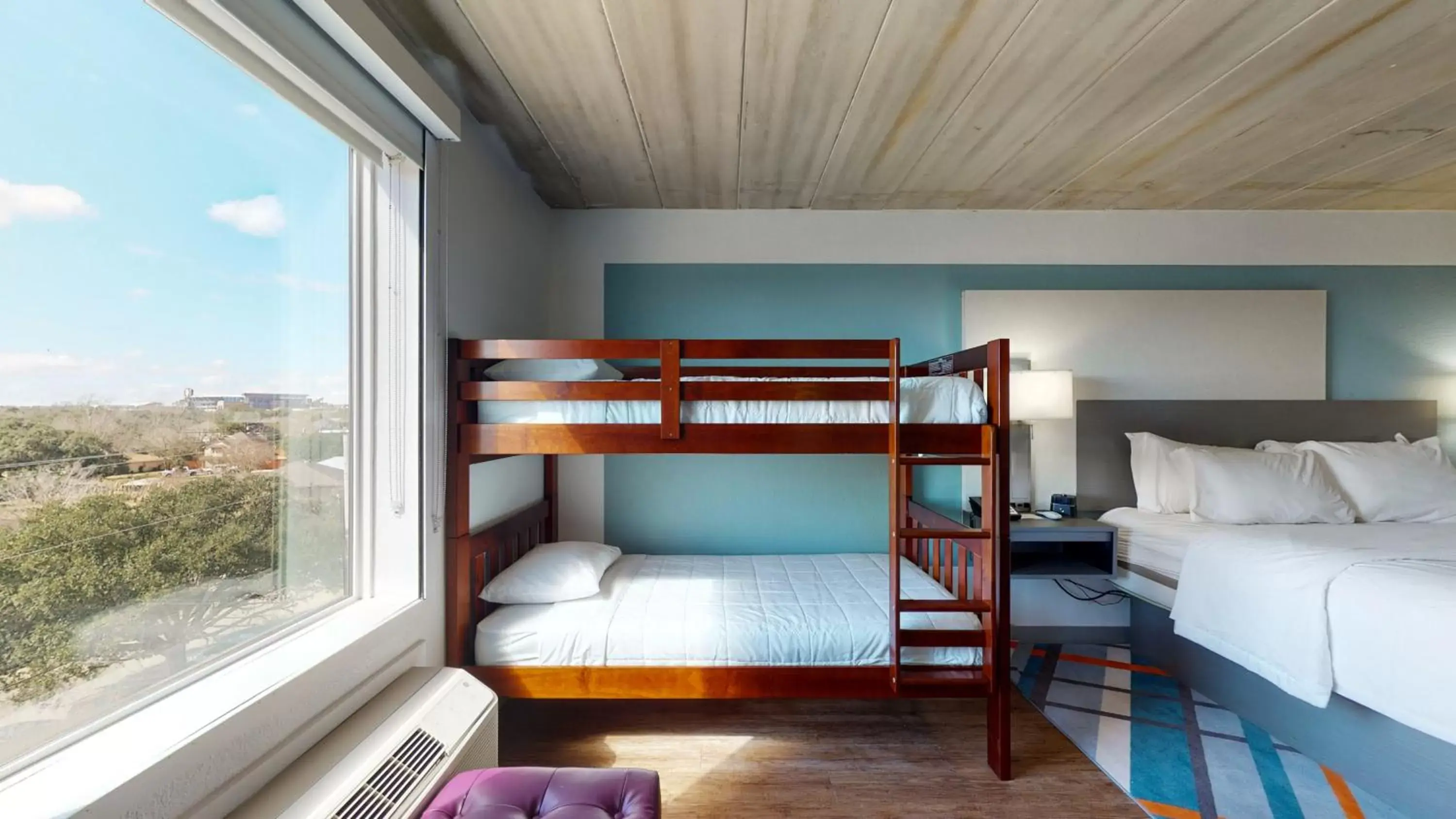 Bunk Bed in Aggieland Boutique Hotel
