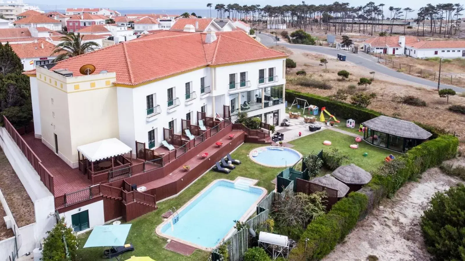 Swimming pool, Bird's-eye View in Hotel Dom Vasco