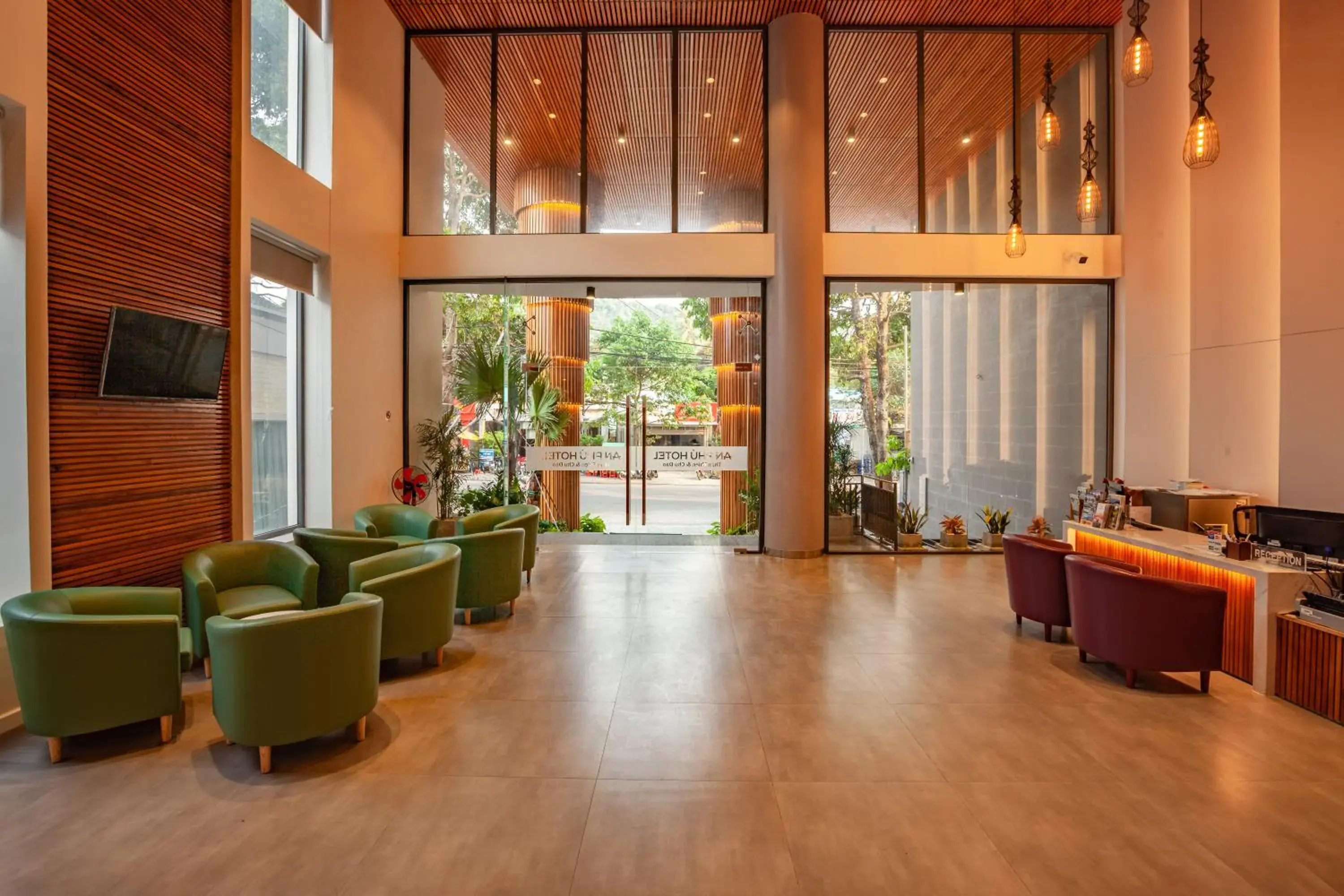 Lobby or reception in An Phu Hotel