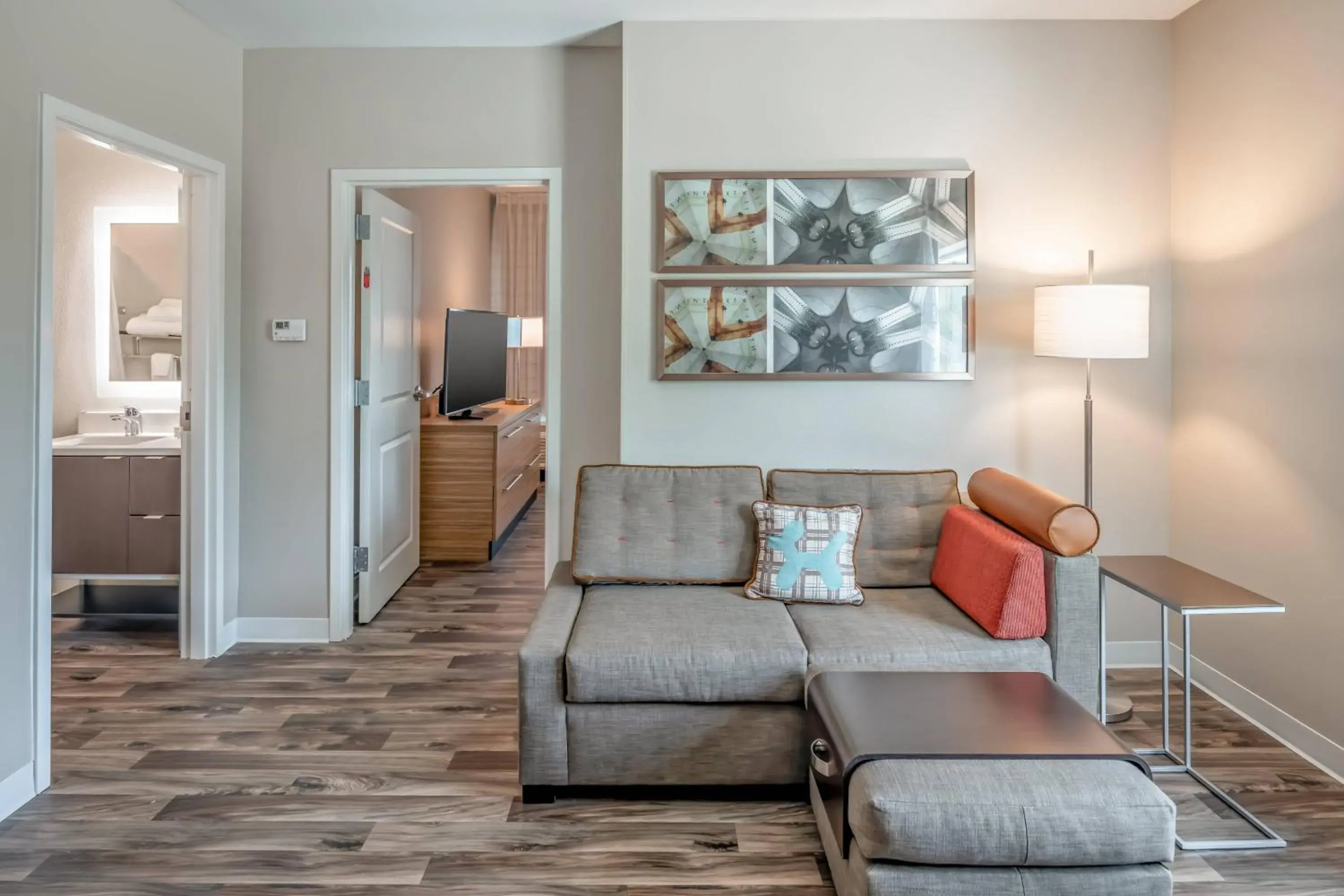 Bedroom, Seating Area in TownePlace Suites Austin South