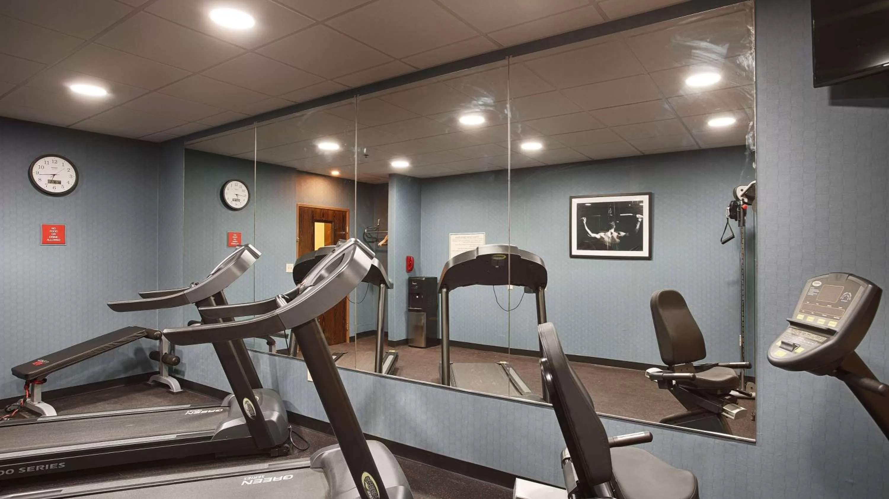 Fitness centre/facilities in Days Inn by Wyndham Indiana Benjamin Franklin Highway