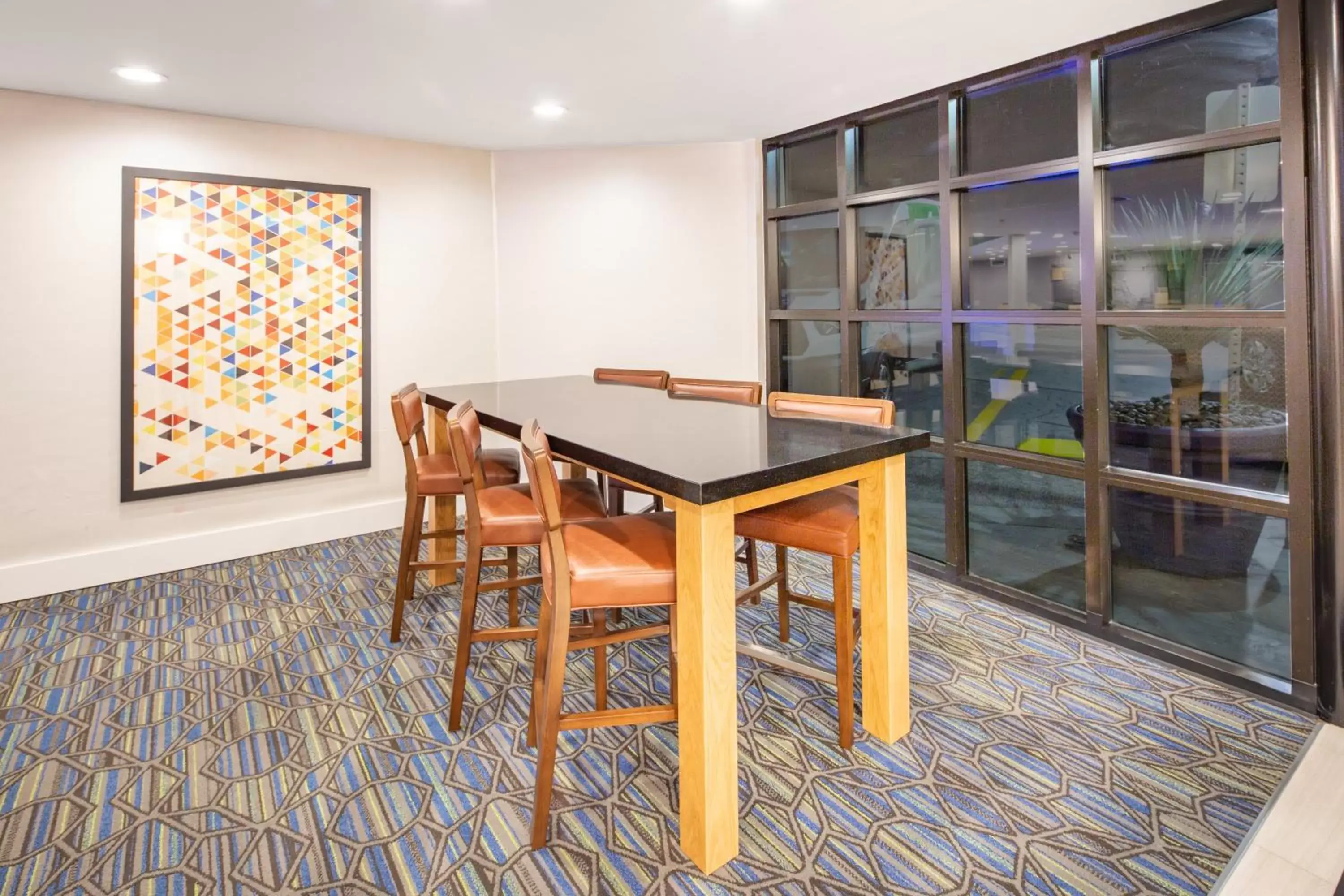 Lobby or reception in Holiday Inn Express Hotel & Suites San Diego Airport - Old Town, an IHG Hotel