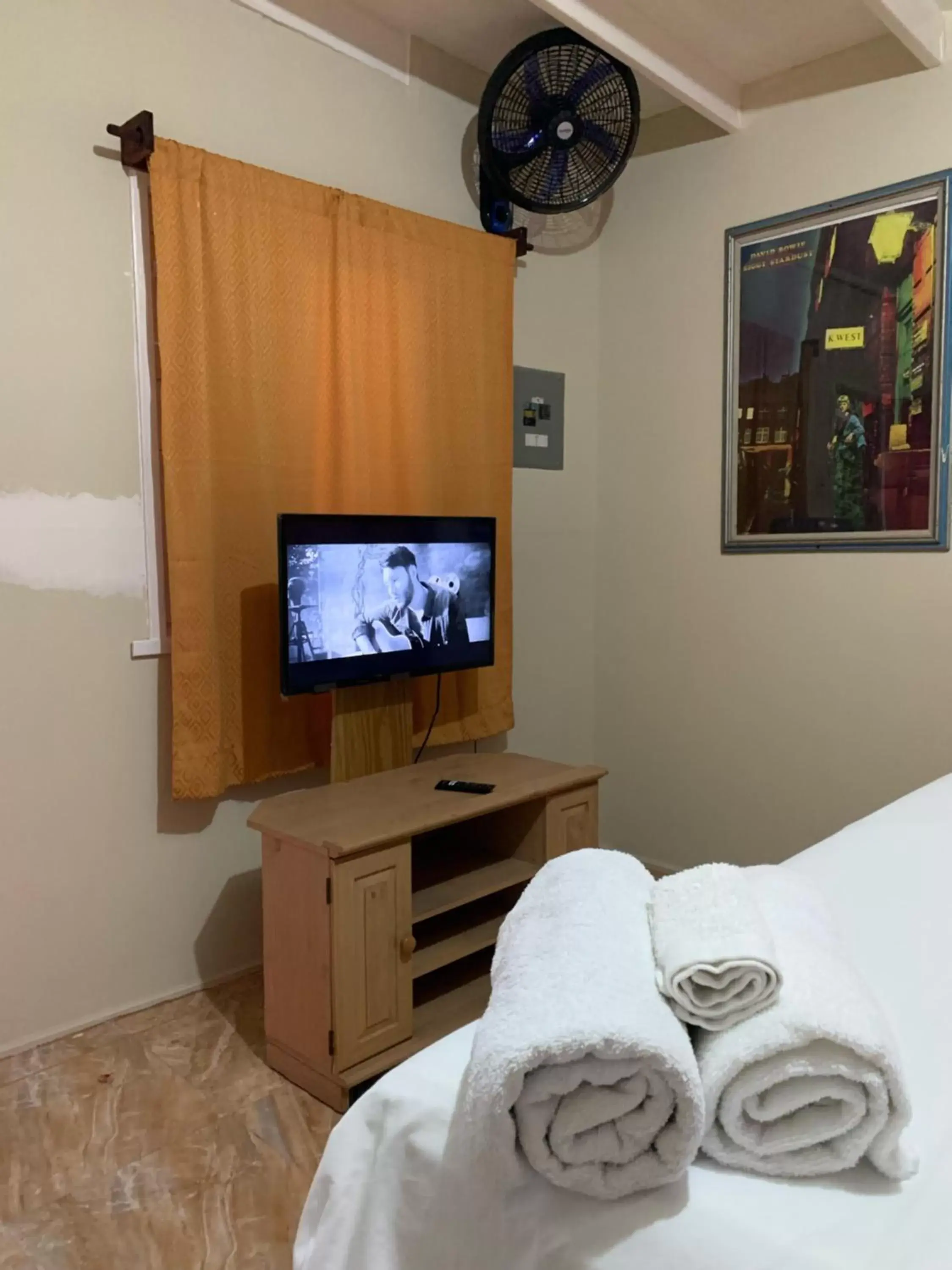 Bedroom, Bed in Kingsworth Bed and Breakfast Bedroom, Bed in Kingsworth Bed and Breakfast