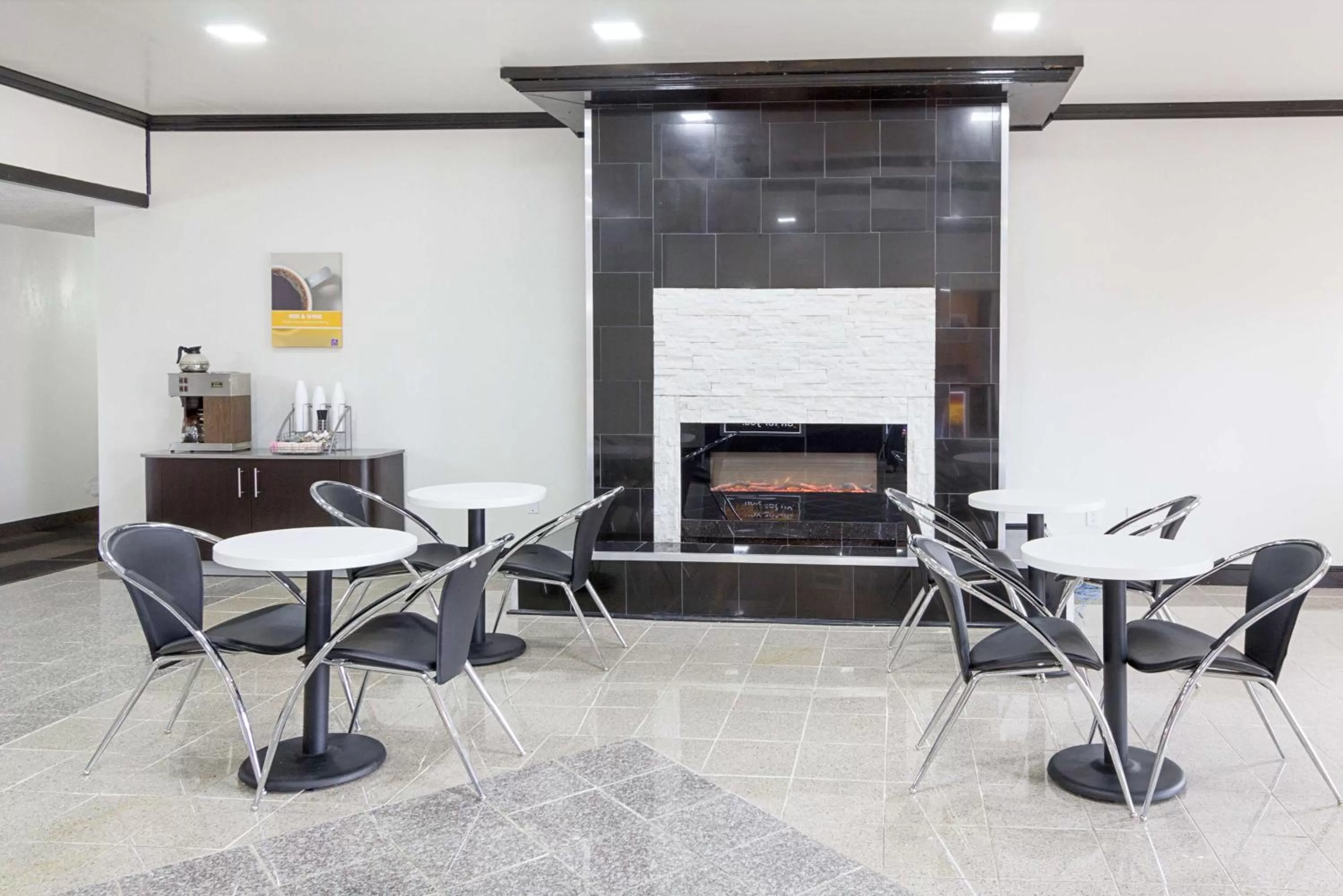 Lobby or reception in Motel 6-Sidney, OH