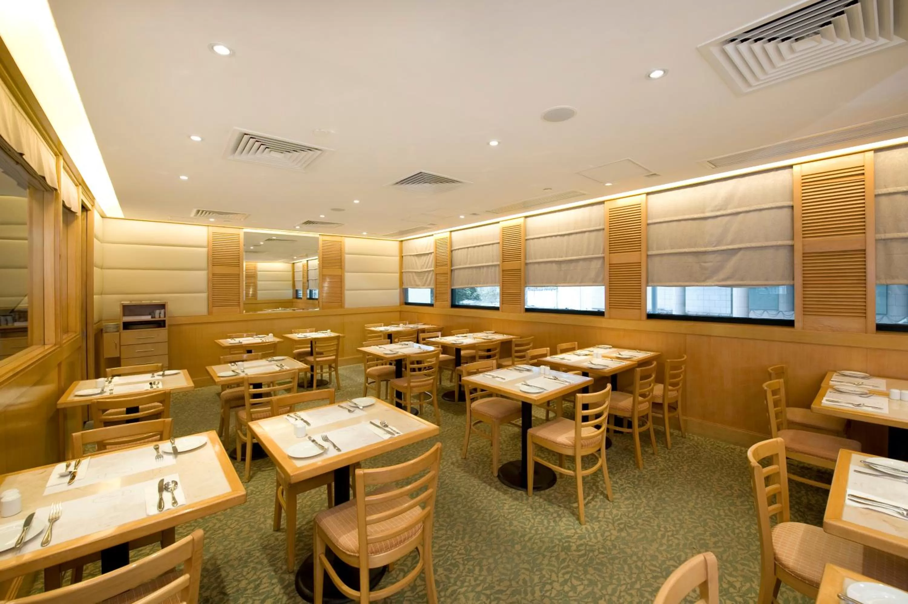 Restaurant/places to eat in Bishop Lei International House